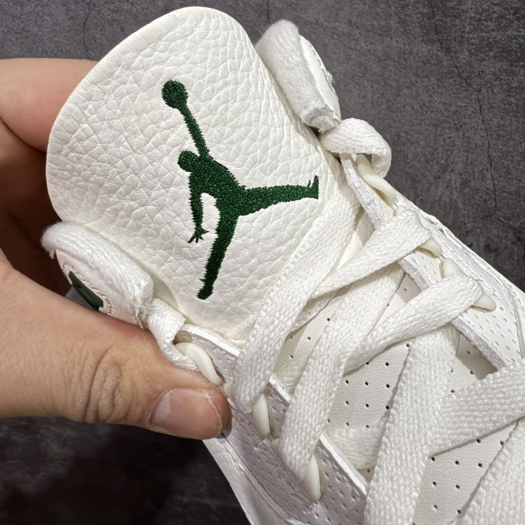 图片[6]-【XP纯原】Solefly x Air Jordan 3 Retro \”Miami\” 迈阿密联名 白绿橙 AJ3 乔丹3代 aj3 乔3 白绿橙 乔丹篮球鞋系列 迈阿密鞋店Solefly和Jordan Brandb再次联手，打造全新的Air Jordan 3联名款，设计灵感源于主理人Carlos Prieto的家族从古巴到迈阿密的移民故事，橙绿配色不仅呼应迈阿密飓风队，更象征着活力与传承。鞋身以白色皮革为基底，搭配绿色麂皮鞋头与橙色麂皮后跟，质感高级又复古；鞋舌上Jumpmman Logo采用绿色点缀，中底采用做旧奶油色，搭配橙色橡胶外底，瞬间拉回80年代氛围；鞋后跟拉片下的SoleFly浮雕Logo与Nike Air标志，彩蛋是鞋舌绣有\”Sunshine State\”和\”Miami\”字样，彩蛋十足！鞋盒还将SF与店铺所在地区佛罗里达州的地图结合在一起，突显本次联名的专属身份。 货号：IF4491-100（2025.12.01发售） 货号：IO1752-100 尺码： 40 40.5 41 42 42.5 43 44 44.5 45 46 47.5-选品中心