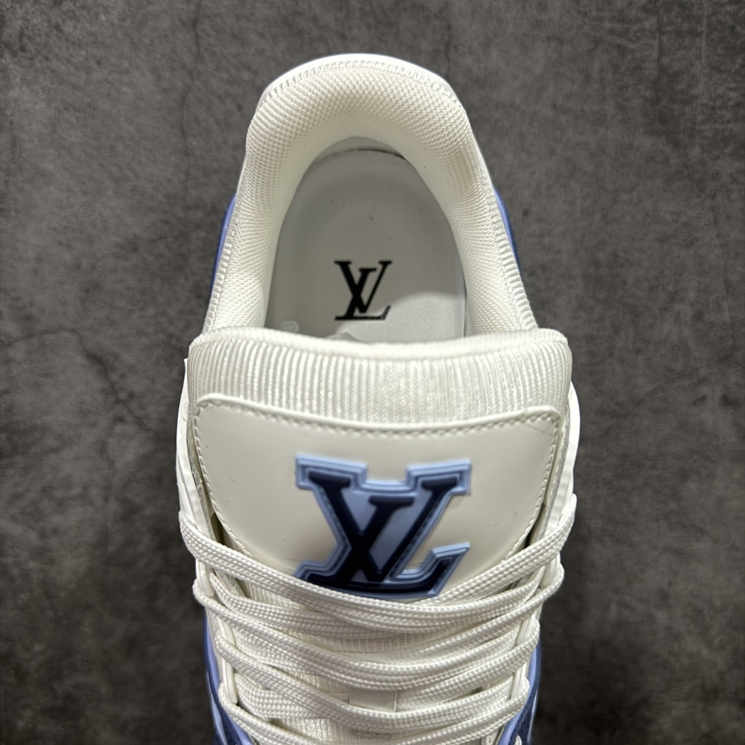 图片[8]-【天花板/Goat版】 市场最强版 没有之一的存在💪🏻 Louis Vuitton LV Trainer 系列全新版上架 手里有正品的可以对比下🆚懂货的看细节‼️ 此版品质是市场从未达到的新高度！ 整体版型 皮料 牛仔布的色差 压花纹路清晰度 后跟版型等等 都可以自行对比[机智]吊打市场所有货，怒甩十条街的那种，直接来正品对比图🆚，欢迎拿市场各大工厂的货来对比！ 尺码：40-45码-选品中心