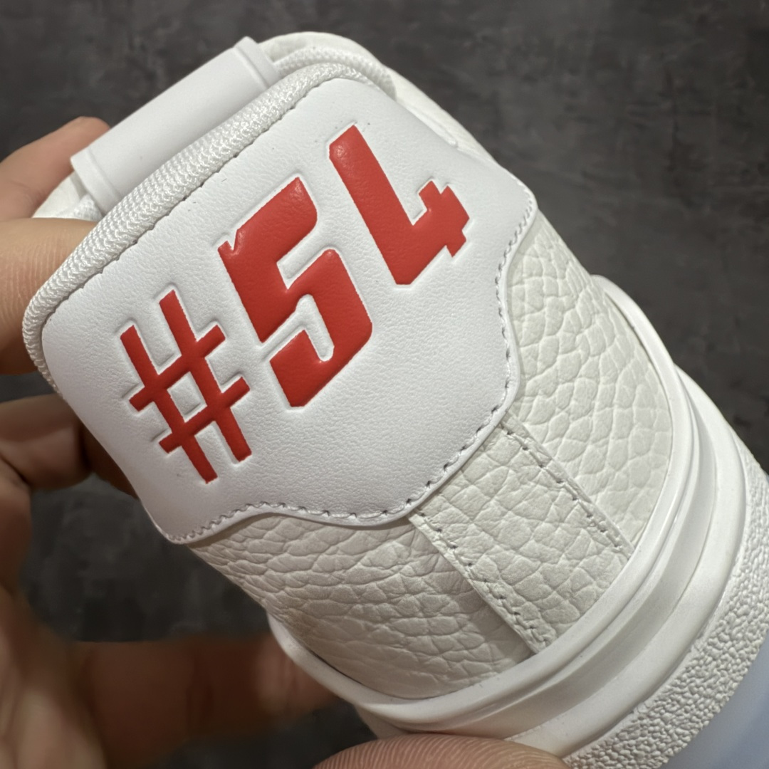 图片[2]-【PK纯原版】Louis Vuitton 路易威登 LV Trainer 低帮休闲板鞋 同步官方2025最新原版包装 海淘代购同渠道品质 高端零售 外贸充正专供 原版购入开发 ZP级全套包装 完美楦型 正确卡色 大底TPU 质感媲美原版 细节与原版一致 请注意区分市面通货材 尺码：39 40 41 42 43 44 45 46-选品中心