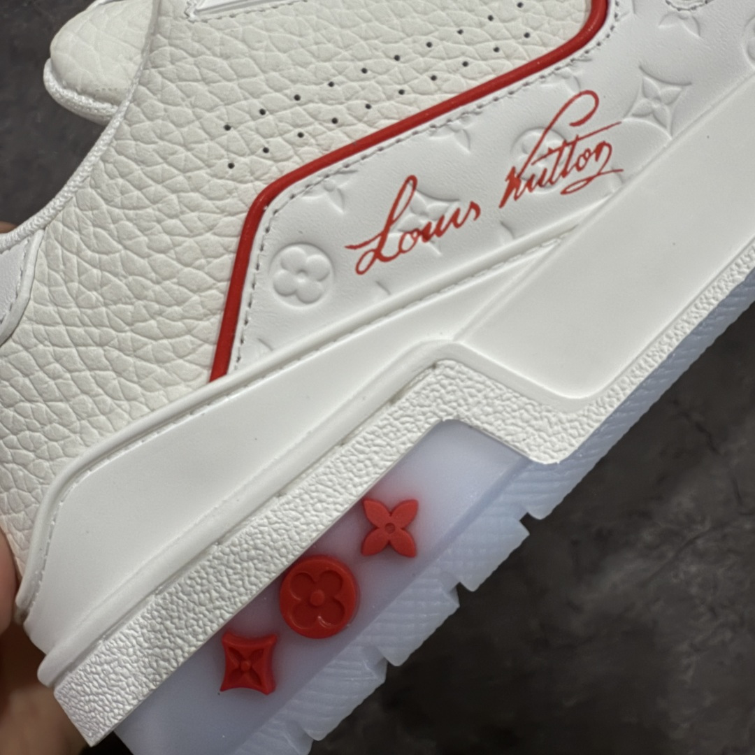 图片[3]-【PK纯原版】Louis Vuitton 路易威登 LV Trainer 低帮休闲板鞋 同步官方2025最新原版包装 海淘代购同渠道品质 高端零售 外贸充正专供 原版购入开发 ZP级全套包装 完美楦型 正确卡色 大底TPU 质感媲美原版 细节与原版一致 请注意区分市面通货材 尺码：39 40 41 42 43 44 45 46-选品中心