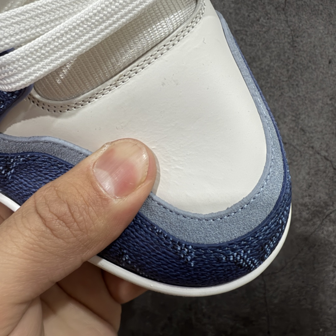 图片[5]-【天花板/Goat版】 市场最强版 没有之一的存在💪🏻 Louis Vuitton LV Trainer 系列全新版上架 手里有正品的可以对比下🆚懂货的看细节‼️ 此版品质是市场从未达到的新高度！ 整体版型 皮料 牛仔布的色差 压花纹路清晰度 后跟版型等等 都可以自行对比[机智]吊打市场所有货，怒甩十条街的那种，直接来正品对比图🆚，欢迎拿市场各大工厂的货来对比！ 尺码：40-45码-选品中心