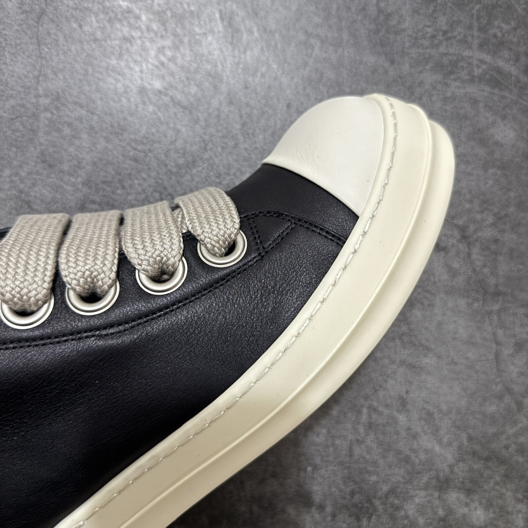 图片[6]-【XC2.0升级版】Rick Owens Vintage Low-Top Sneakers RO低帮系列暗黑高街经典休闲运动厚底板鞋 黑白粗绑带皮面 原厂皮批次上线 无需任何文案吹嘘！货硬就是王道！ 独家购入2025最新原鞋开发！重新调整最新批次细节！ 升级采用原厂粒面小牛皮打造！同步官方配备同规格材料布袋！标配原盒 加固硬盒外套 高标准出货！ PS：退换布袋丢失扣20 请知悉！ 尺码：38-45-选品中心