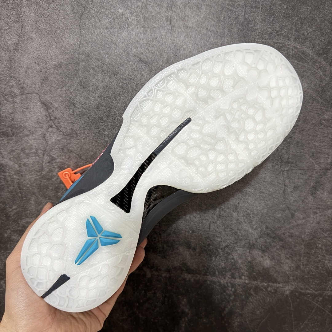 图片[9]-【Star版本】Nike Kobe VI 科比6科比六 \” All-star \” 实战篮球鞋裸眼3D红蓝鸳鸯 IQ3902-002 史上最强复刻 私人团队订单 细节完美对比公司货 前掌超大Zoom Turbo气垫 后掌EVA缓震 真正的原汁原味 还原ZP脚感 全身鞋材卡料色独家定制 唯一正确喷漆工艺Swoosh 正确凹凸蛇鳞工艺 正确鞋面渐变效果 内全置真动飞态线 独立原厂模具 最大尺码达到48.5码 首批不拼图大几率过验 亲测已过 支持各种高强度实战 无需担心 上脚价 补货周期极长 脚宽建议买大半码 科比系列前掌偏窄 不影响二次销售 支持七天无理由退换 尺码：40 40.5 41 42 42.5 43 44 44.5 45 45.5 46 47.5 48.5-选品中心
