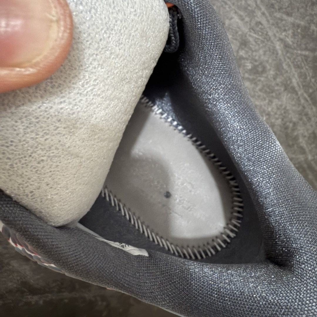 图片[9]-【Star版本】Nike Kobe VI 科比6科比六 \” All-star \” 实战篮球鞋裸眼3D红蓝鸳鸯 IQ3902-002 史上最强复刻 私人团队订单 细节完美对比公司货 前掌超大Zoom Turbo气垫 后掌EVA缓震 真正的原汁原味 还原ZP脚感 全身鞋材卡料色独家定制 唯一正确喷漆工艺Swoosh 正确凹凸蛇鳞工艺 正确鞋面渐变效果 内全置真动飞态线 独立原厂模具 最大尺码达到48.5码 首批不拼图大几率过验 亲测已过 支持各种高强度实战 无需担心 上脚价 补货周期极长 脚宽建议买大半码 科比系列前掌偏窄 不影响二次销售 支持七天无理由退换 尺码：40 40.5 41 42 42.5 43 44 44.5 45 45.5 46 47.5 48.5-选品中心