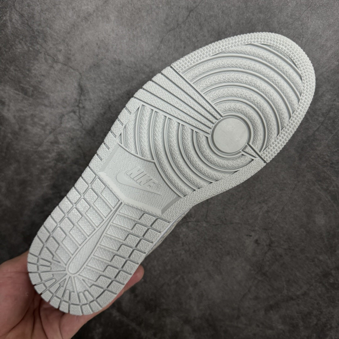 图片[9]-【H11版本】耐克Nike Air Jordan 1 AJ1经典复古经典低帮百搭文化篮球鞋 DH4269-100 公司级真标半码制#原档案原数据开发版型#采用荔枝纹头层皮革鞋面材质#原厂立体填充鞋舌海绵#中底注胶孔及缜密中底拉帮工艺#原数据开发模具大底 尺码：35.5 36 36.5 37.5 38 38.5 39 40 40.5 41 42 42.5 43 44 44.5 45 46 47.5 编码：H11B250260-选品中心