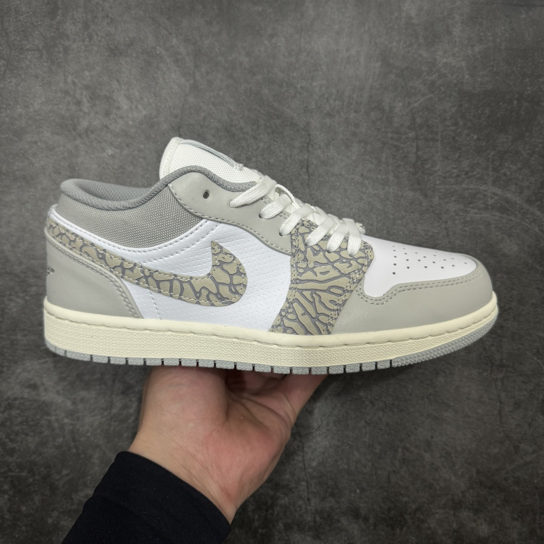 【H11版本】耐克Nike Air Jordan 1 AJ1经典复古经典低帮百搭文化篮球鞋 DH4269-100 公司级真标半码制#原档案原数据开发版型#采用荔枝纹头层皮革鞋面材质#原厂立体填充鞋舌海绵#中底注胶孔及缜密中底拉帮工艺#原数据开发模具大底 尺码:35.5 36 36.5 37.5 38 38.5 39 40 40.5 41 42 42.5 43 44 44.5 45 46 47.5 编码:H11B250260-选品中心