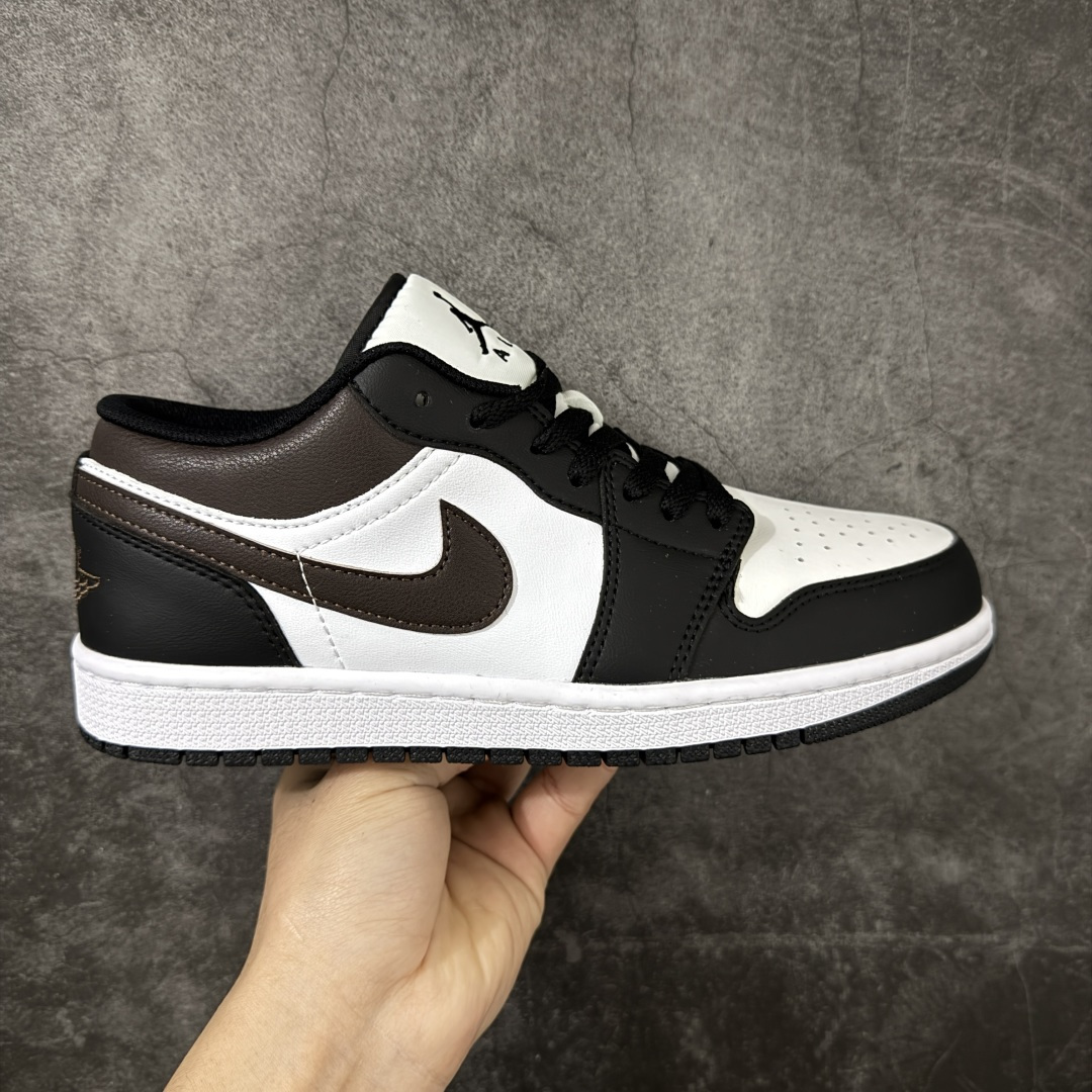 【H11版本】耐克Nike Air Jordan 1 AJ1经典复古经典低帮百搭文化篮球鞋 IO3393-010 公司级真标半码制#原档案原数据开发版型#采用荔枝纹头层皮革鞋面材质#原厂立体填充鞋舌海绵#中底注胶孔及缜密中底拉帮工艺#原数据开发模具大底 尺码:35.5 36 36.5 37.5 38 38.5 39 40 40.5 41 42 42.5 43 44 44.5 45 46 47.5 编码:H11B250260-选品中心