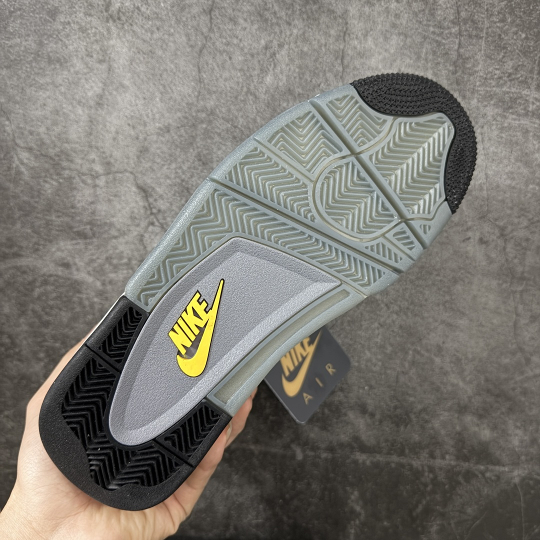 图片[9]-【新DT版】Air Jordan 4 Retro OG \”Imperial Purple\” 复刻帝王紫 AJ4 乔丹4代 aj4 乔4 复刻湖人 紫黄色 全新升级改良 顶级原厂麂皮绒感到位 原鞋原楦原纸板同源开发 完美呈现乔4的版型 内侧正确双色网格 还原细节 原厂皮料 正确气垫颜色 正确网格工艺 正确拉帮工艺 全鞋原装材料制作 原档案原模具打造 支持全方位与正品对比 尺码：40-47.5-选品中心