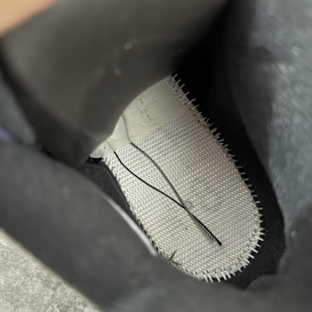 图片[10]-【新DT版】Air Jordan 4 Retro OG \”Imperial Purple\” 复刻帝王紫 AJ4 乔丹4代 aj4 乔4 复刻湖人 紫黄色 全新升级改良 顶级原厂麂皮绒感到位 原鞋原楦原纸板同源开发 完美呈现乔4的版型 内侧正确双色网格 还原细节 原厂皮料 正确气垫颜色 正确网格工艺 正确拉帮工艺 全鞋原装材料制作 原档案原模具打造 支持全方位与正品对比 尺码：40-47.5-选品中心