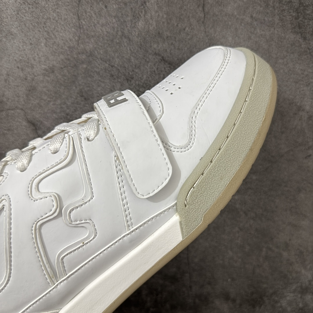 图片[6]-【YS纯原】广奢高端货 FENDI芬迪 Match 绒面皮革 压纹系带 男女同款 黑白红底经典款 ✦ 官方同源渠道 · 原装订单 ✦ 专柜全套包装＋原装配件齐全 ✦ 鞋底内置核心防伪芯片 · 可感应 ✦ FENDI Match 最新爆款情侣款板鞋 ✦ 高工艺无缝细空胶技术 ✦ 贴楦误差仅 0.05mm ✦ 固特异内外锁死工艺 ✦ 最大弯折也不开胶 · 环保无异味 ✦ 麂皮＋胶片拼接鞋面，质感更高级 ✦ Logo内里使用毛巾绒MX，脚感细腻温柔 尺码：35-45-选品中心