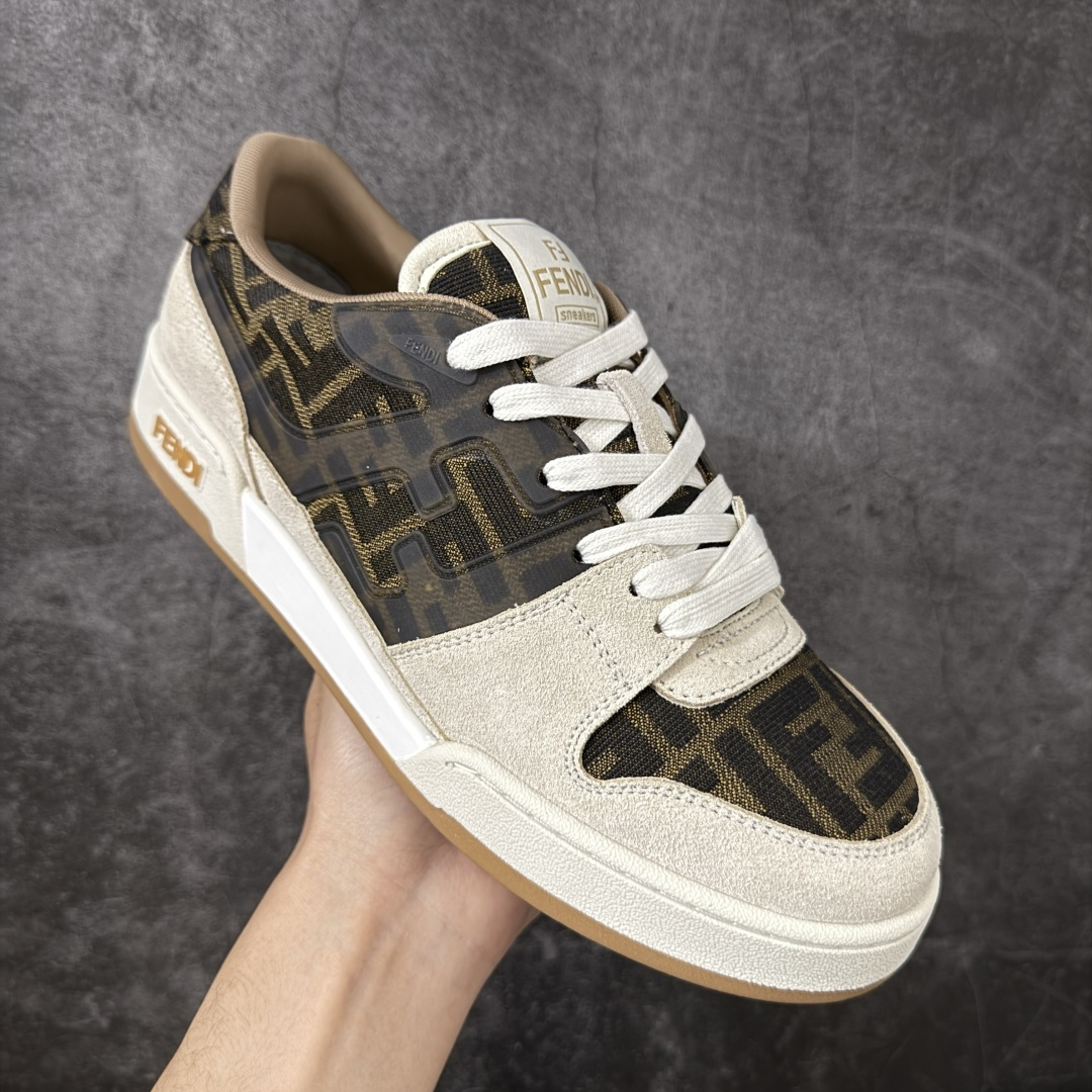 图片[3]-【YS纯原】广奢高端货 FENDI芬迪 Match 绒面皮革 压纹系带 男女同款 黑白红底经典款 ✦ 官方同源渠道 · 原装订单 ✦ 专柜全套包装＋原装配件齐全 ✦ 鞋底内置核心防伪芯片 · 可感应 ✦ FENDI Match 最新爆款情侣款板鞋 ✦ 高工艺无缝细空胶技术 ✦ 贴楦误差仅 0.05mm ✦ 固特异内外锁死工艺 ✦ 最大弯折也不开胶 · 环保无异味 ✦ 麂皮＋胶片拼接鞋面，质感更高级 ✦ Logo内里使用毛巾绒MX，脚感细腻温柔 尺码：35-45-选品中心