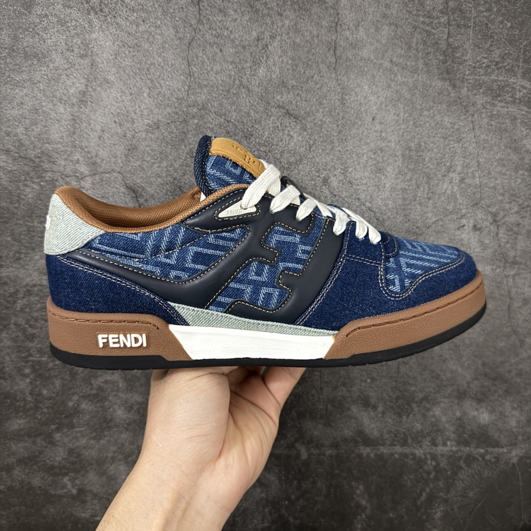 【YS纯原】广奢高端货 FENDI芬迪 Match 绒面皮革 压纹系带 男女同款 黑白红底经典款 ✦ 官方同源渠道 · 原装订单 ✦ 专柜全套包装+原装配件齐全 ✦ 鞋底内置核心防伪芯片 · 可感应 ✦ FENDI Match 最新爆款情侣款板鞋 ✦ 高工艺无缝细空胶技术 ✦ 贴楦误差仅 0.05mm ✦ 固特异内外锁死工艺 ✦ 最大弯折也不开胶 · 环保无异味 ✦ 麂皮+胶片拼接鞋面,质感更高级 ✦ Logo内里使用毛巾绒MX,脚感细腻温柔 尺码:35-45-选品中心