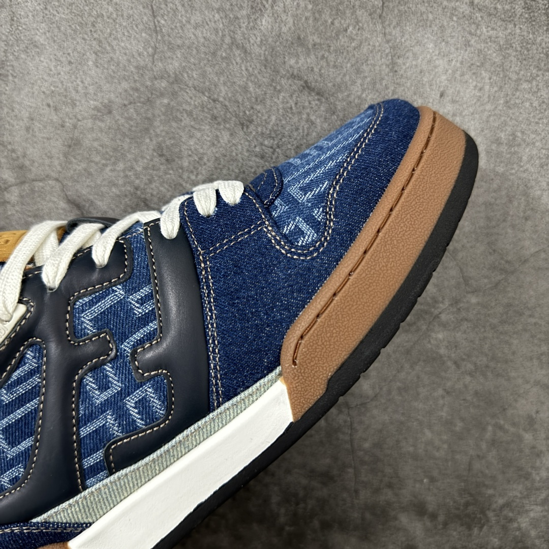 图片[6]-【YS纯原】广奢高端货 FENDI芬迪 Match 绒面皮革 压纹系带 男女同款 黑白红底经典款 ✦ 官方同源渠道 · 原装订单 ✦ 专柜全套包装＋原装配件齐全 ✦ 鞋底内置核心防伪芯片 · 可感应 ✦ FENDI Match 最新爆款情侣款板鞋 ✦ 高工艺无缝细空胶技术 ✦ 贴楦误差仅 0.05mm ✦ 固特异内外锁死工艺 ✦ 最大弯折也不开胶 · 环保无异味 ✦ 麂皮＋胶片拼接鞋面，质感更高级 ✦ Logo内里使用毛巾绒MX，脚感细腻温柔 尺码：35-45-选品中心