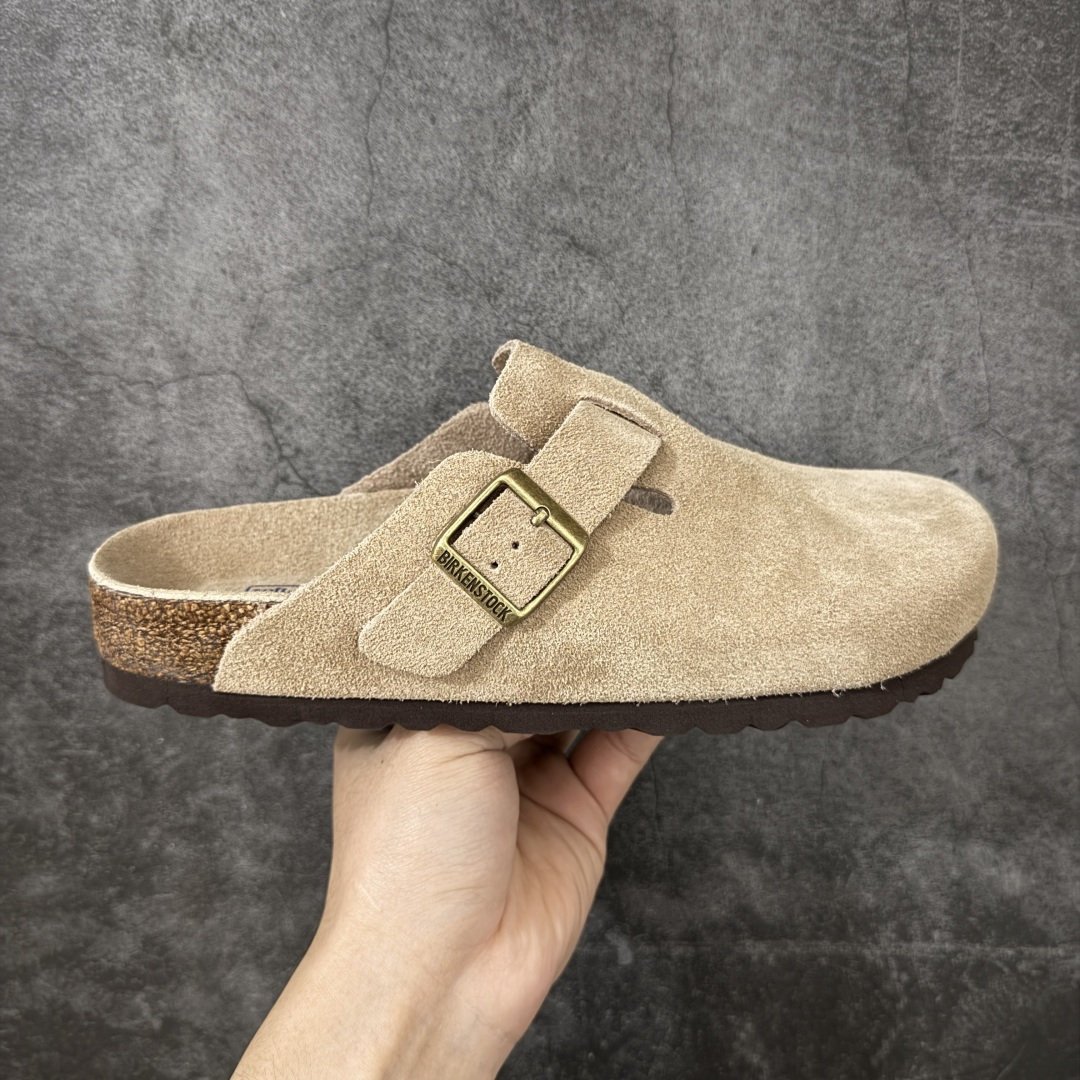 【纯原Y版】德国知名品牌博肯 Birkenstock 勃肯包拖系列 牛皮绒面革平底复古软木休闲鞋 配色货号:1027875 勃肯包头拖 市面顶级版本 真正软木塞大底 品质细节领先市场版本 原产品质 采用质地柔软牛皮绒面革 中底搭载缓震软木橡胶 尺码:35 36 37 38 39 40 41 42 43 44 45 46-选品中心