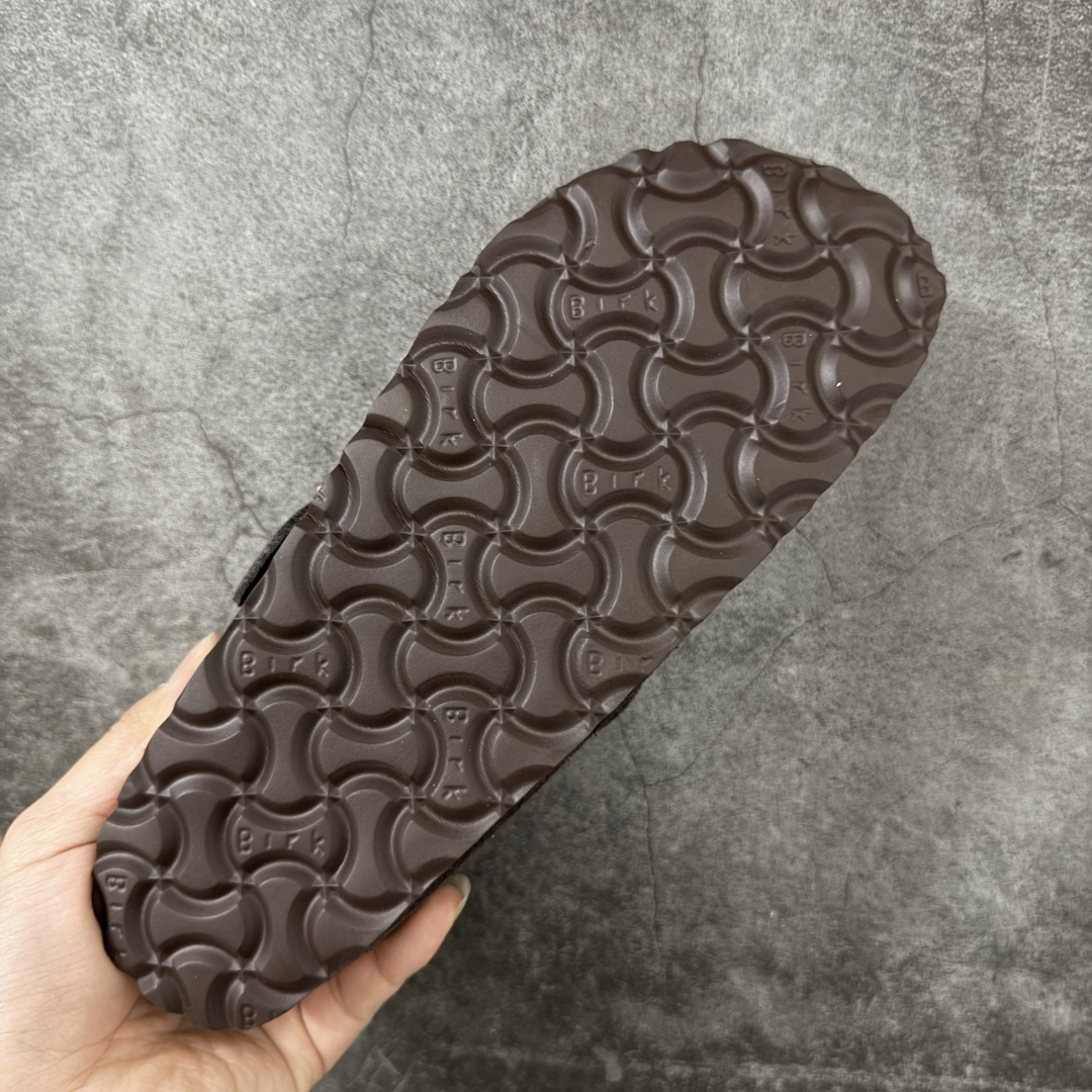 图片[9]-【纯原Y版】德国知名品牌博肯 Birkenstock 勃肯包拖系列 牛皮绒面革平底复古软木休闲鞋 配色货号：0660461 勃肯包头拖 市面顶级版本 真正软木塞大底 品质细节领先市场版本 原产品质 采用质地柔软牛皮绒面革 中底搭载缓震软木橡胶 尺码：35 36 37 38 39 40 41 42 43 44 45 46-选品中心