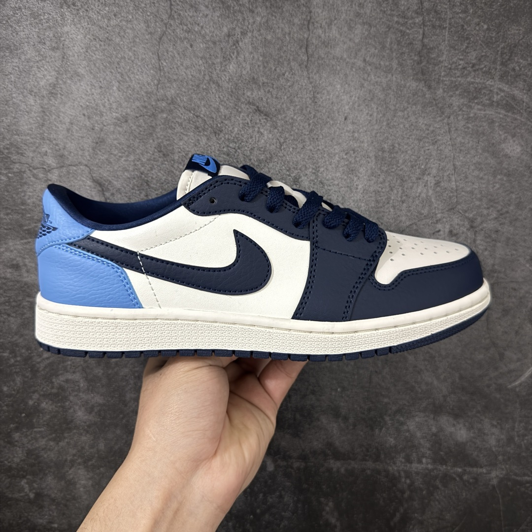 【H11纯原】Nike Air Jordan 1 Low OG AJ1舒适贴合 防滑耐磨 低帮 复古篮球鞋 男女同款 黑曜石 黑白蓝 货号：CZ0790-400 H11纯原外贸平台特供订单 全套原纸板楦头开发 原厂特供材料配套加持 确保原汁原味 完美呈现版型 原档数据独家私模大底 男女鞋同步官方开发至47.5 原装进口轻量化鞋垫 进口港宝加持 后跟自然饱满 还原公司包裹性 鞋面采用原装数据贴合技术 全方位贴合包裹脚型 鞋跟部鞋底牵引设计 提供强大的抓地性能 更适应不同实战场地路面 尺码：35.5 36 36.5 37.5 38 38.5 39 40 40.5 41 42 42.5 43 44 45 46 47.5-选品中心