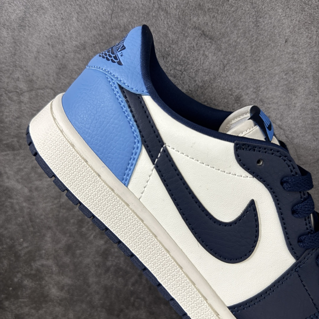 图片[7]-【H11纯原】Nike Air Jordan 1 Low OG AJ1舒适贴合 防滑耐磨 低帮 复古篮球鞋 男女同款 黑曜石 黑白蓝 货号：CZ0790-400 H11纯原外贸平台特供订单 全套原纸板楦头开发 原厂特供材料配套加持 确保原汁原味 完美呈现版型 原档数据独家私模大底 男女鞋同步官方开发至47.5 原装进口轻量化鞋垫 进口港宝加持 后跟自然饱满 还原公司包裹性 鞋面采用原装数据贴合技术 全方位贴合包裹脚型 鞋跟部鞋底牵引设计 提供强大的抓地性能 更适应不同实战场地路面 尺码：35.5 36 36.5 37.5 38 38.5 39 40 40.5 41 42 42.5 43 44 45 46 47.5-选品中心