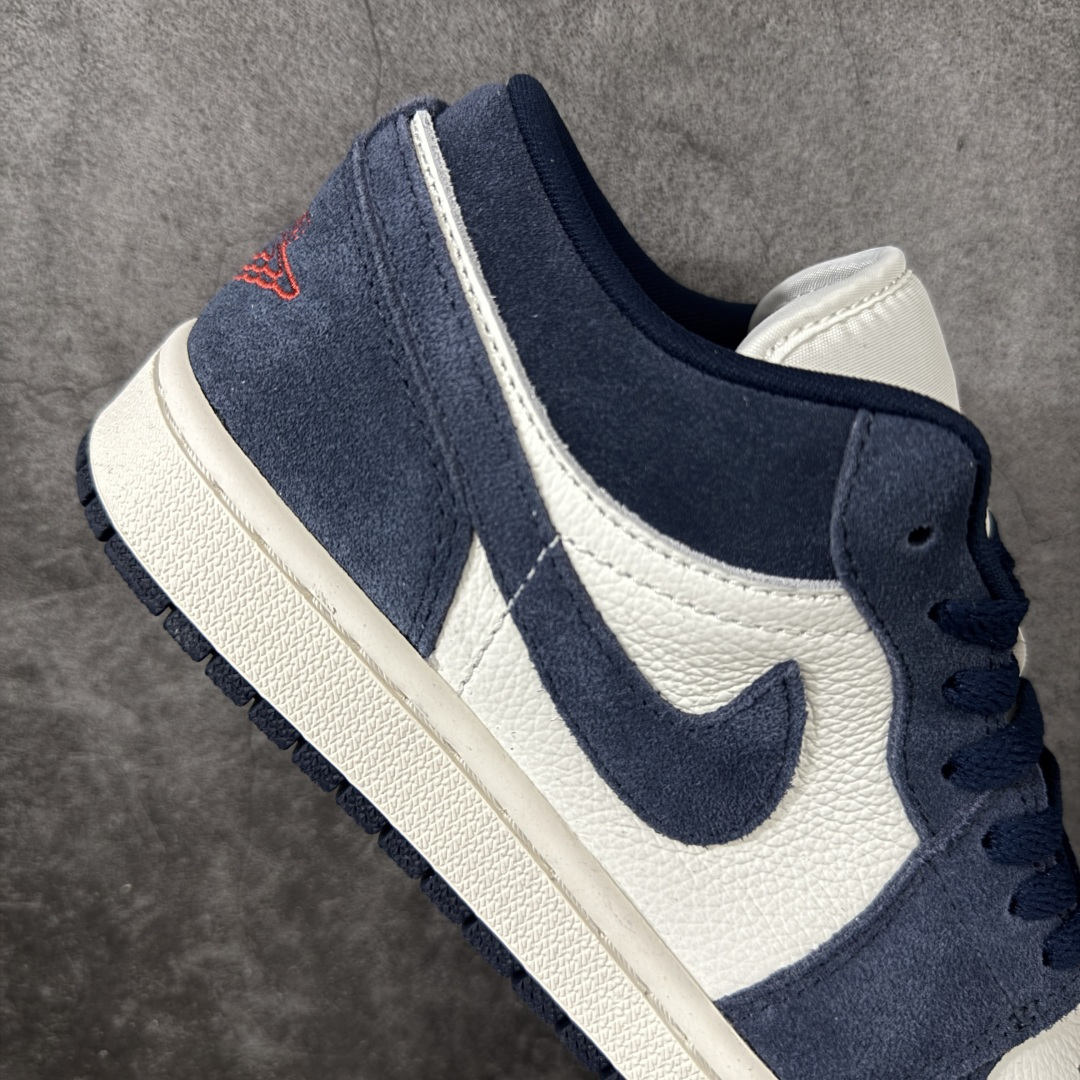 图片[7]-【H11纯原】Nike Air Jordan 1 Low OG AJ1舒适贴合 防滑耐磨 低帮 复古篮球鞋 男女同款 白蓝 货号：IO7448-400 H11纯原外贸平台特供订单 全套原纸板楦头开发 原厂特供材料配套加持 确保原汁原味 完美呈现版型 原档数据独家私模大底 男女鞋同步官方开发至47.5 原装进口轻量化鞋垫 进口港宝加持 后跟自然饱满 还原公司包裹性 鞋面采用原装数据贴合技术 全方位贴合包裹脚型 鞋跟部鞋底牵引设计 提供强大的抓地性能 更适应不同实战场地路面 尺码：35.5 36 36.5 37.5 38 38.5 39 40 40.5 41 42 42.5 43 44 45 46 47.5-选品中心