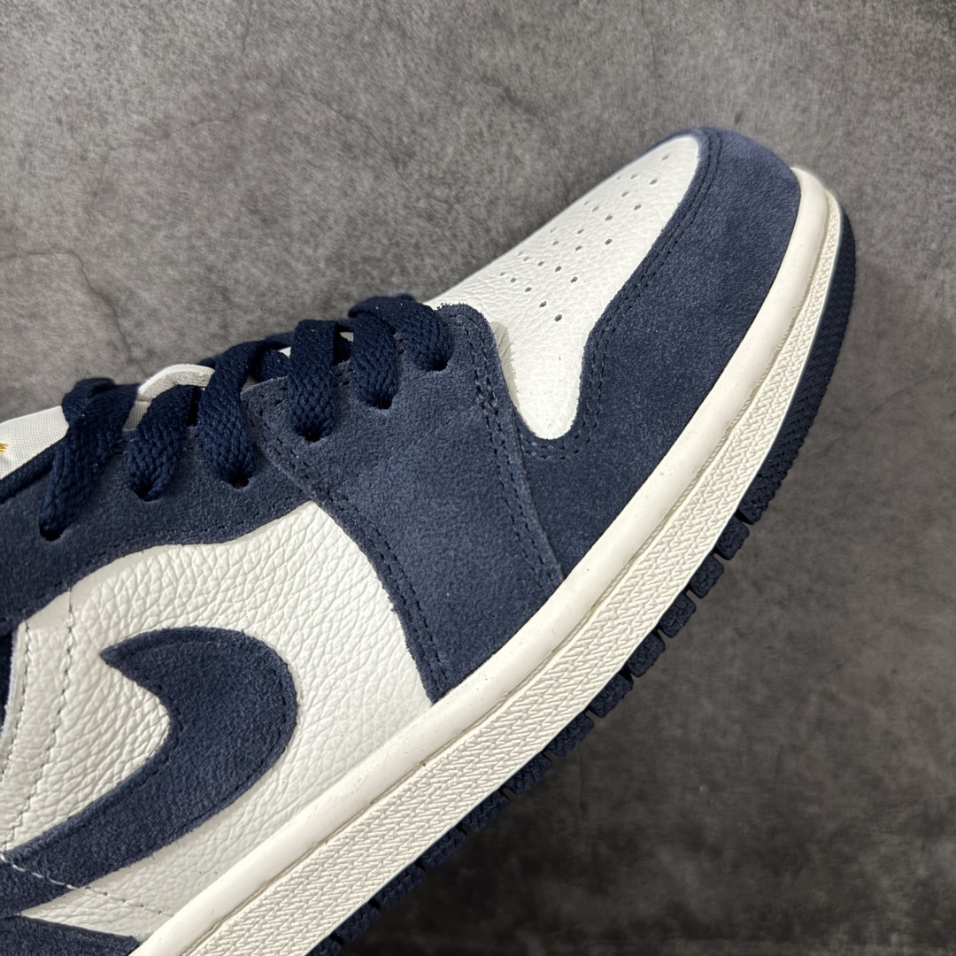 图片[6]-【H11纯原】Nike Air Jordan 1 Low OG AJ1舒适贴合 防滑耐磨 低帮 复古篮球鞋 男女同款 白蓝 货号：IO7448-400 H11纯原外贸平台特供订单 全套原纸板楦头开发 原厂特供材料配套加持 确保原汁原味 完美呈现版型 原档数据独家私模大底 男女鞋同步官方开发至47.5 原装进口轻量化鞋垫 进口港宝加持 后跟自然饱满 还原公司包裹性 鞋面采用原装数据贴合技术 全方位贴合包裹脚型 鞋跟部鞋底牵引设计 提供强大的抓地性能 更适应不同实战场地路面 尺码：35.5 36 36.5 37.5 38 38.5 39 40 40.5 41 42 42.5 43 44 45 46 47.5-选品中心