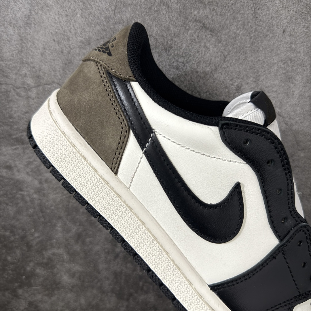 图片[7]-【H11纯原】Nike Air Jordan 1 Low OG AJ1舒适贴合 防滑耐磨 低帮 复古篮球鞋 男女同款 摩卡 货号：CZ0790-102 H11纯原外贸平台特供订单 全套原纸板楦头开发 原厂特供材料配套加持 确保原汁原味 完美呈现版型 原档数据独家私模大底 男女鞋同步官方开发至47.5 原装进口轻量化鞋垫 进口港宝加持 后跟自然饱满 还原公司包裹性 鞋面采用原装数据贴合技术 全方位贴合包裹脚型 鞋跟部鞋底牵引设计 提供强大的抓地性能 更适应不同实战场地路面 尺码：35.5 36 36.5 37.5 38 38.5 39 40 40.5 41 42 42.5 43 44 45 46 47.5-选品中心