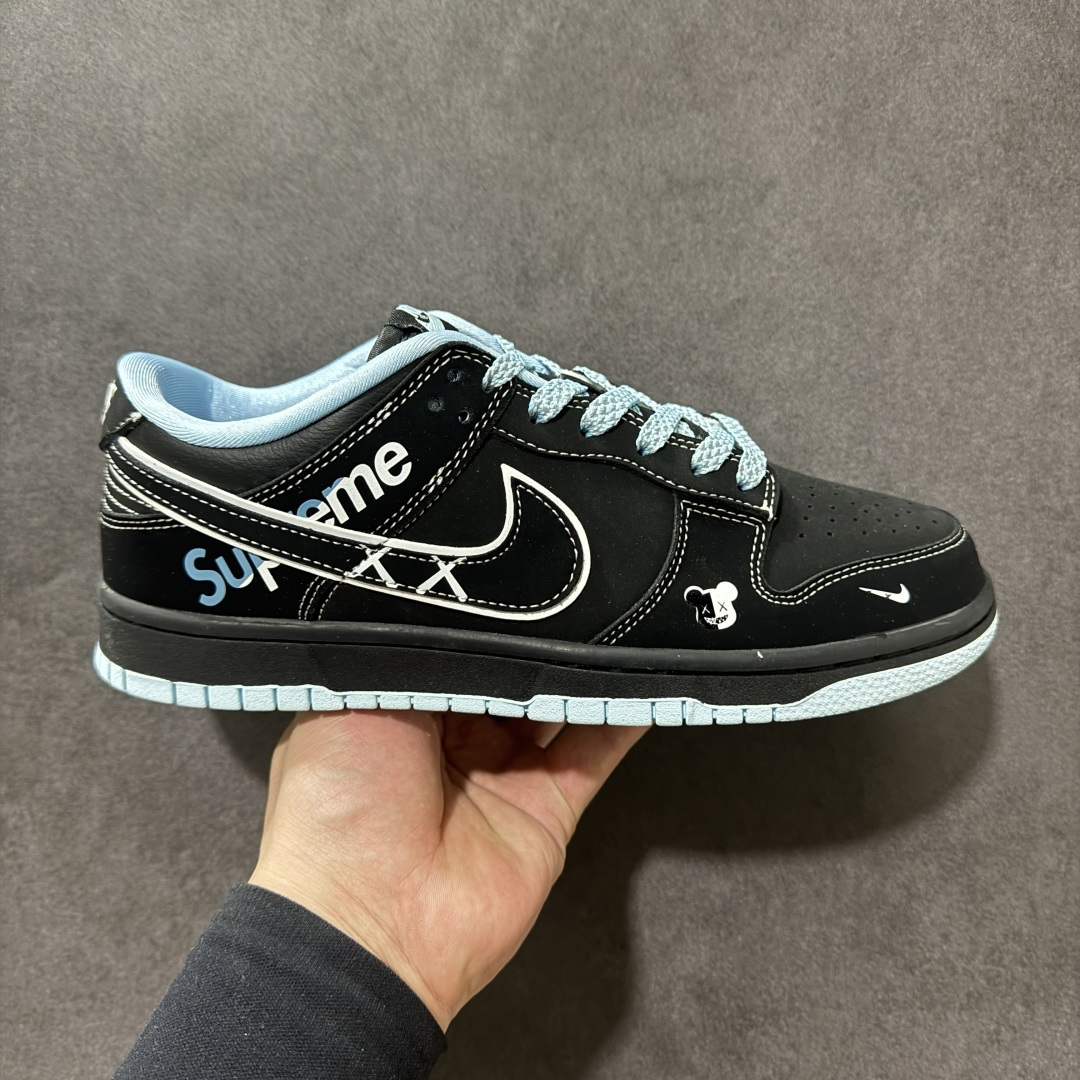 【定制版】Nike Dunk Low Retro 联名 周年高端定制 低帮休闲板鞋 #定制鞋盒 大厂纯原品质出货 超高清洁度 皮料切割干净无任何毛边 细节完美 货号:KK1333-050 尺码:36 36.5 37.5 38 38.5 39 40 40.5 41 42 42.5 43 44 44.5 45-选品中心