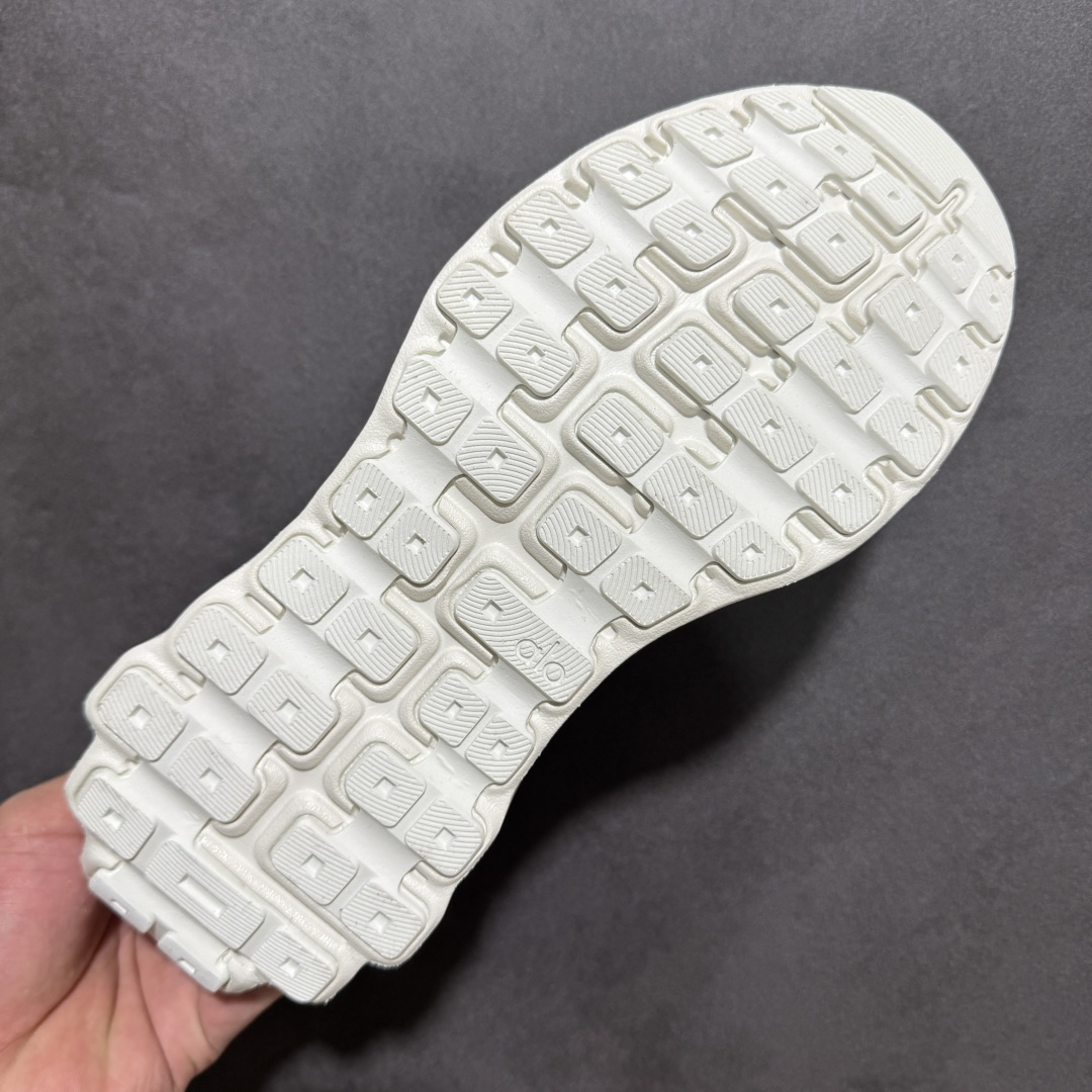 图片[9]-【公司级】Alo Yoga Alo Runner 舒适百搭 网布减震透气支撑耐磨低帮 休闲城市通勤训练跑步鞋 货号： A0590U 尺码：36 36.5 37.5 38 38.5 39 40 40.5 41 42 42.5 43 44 44.5 45-选品中心