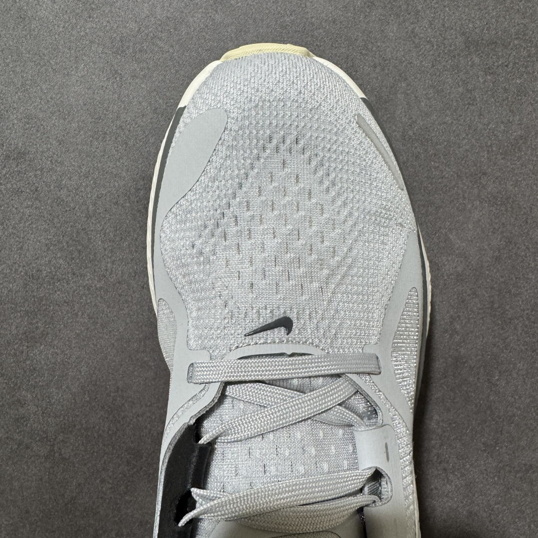 图片[8]-【公司级】NIKE STRUCTURE PLUS 耐克 舒适减震防滑 低帮跑步鞋 全掌ReactX泡绵中底 前掌和后跟还配备了Air Zoom气垫单元 据说跑起来更快更舒适哦 这次最大的升级点 首次引入了ReactX泡绵 货号：HQ3048-002 尺码：尺码：40～45-选品中心