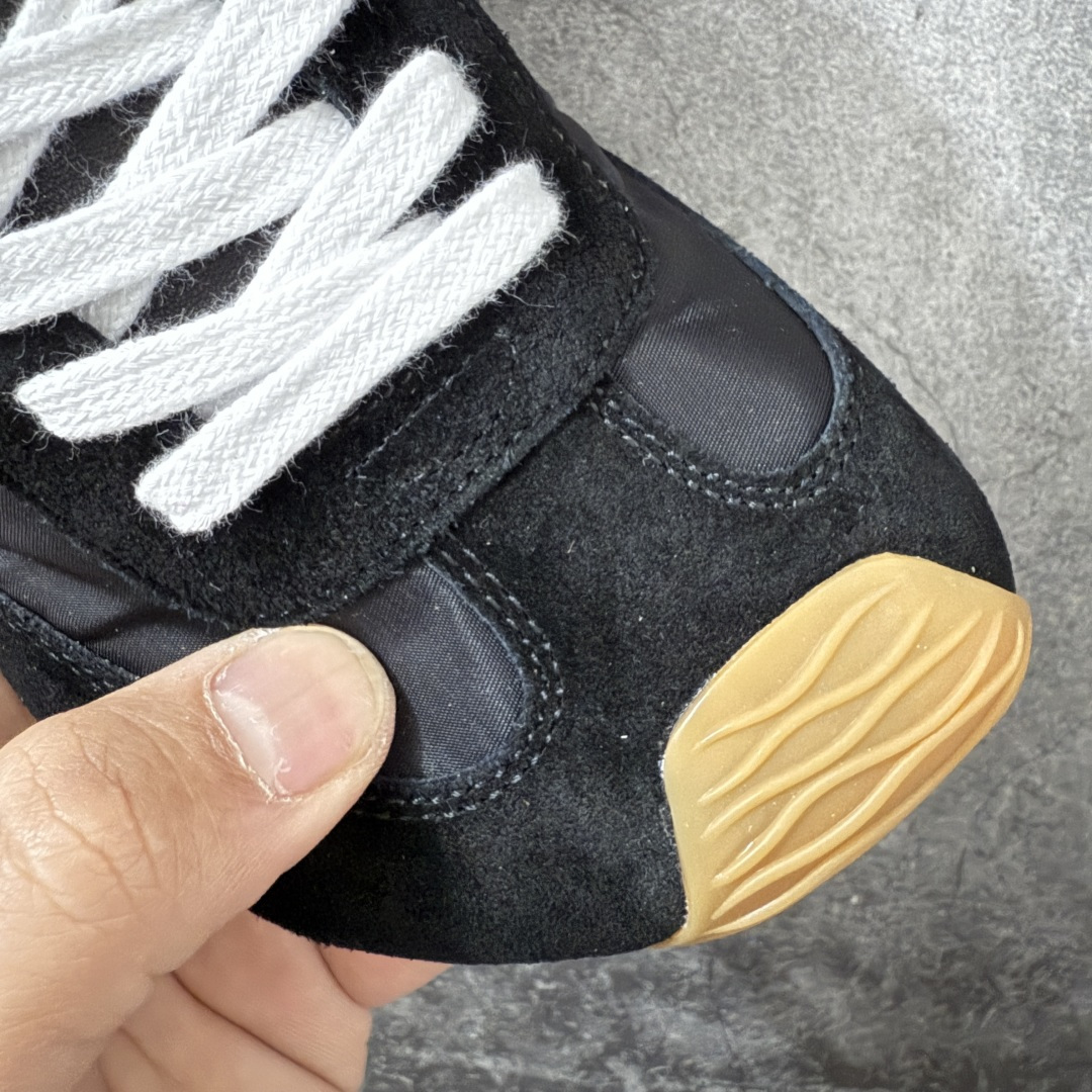 图片[4]-【YS纯原】顶级莞产 罗意威LOEWE 2025| Ballet Runner 2.0 新款芭蕾舞鞋 ✦ 原版不对称鞋头造型，LOEWE标志性设计 ✦超柔软轻便鞋底，波浪纹理橡胶外底延伸至鞋头 ✦升级柔软皮革内衬+鞋床，提供最大舒适感 ✦后跟3D注塑橡胶徽标，真皮+皮料混搭复古风格 ✦拼色拼接鞋面，隐藏式小内增高设计，新颖舒适 ✦进口麂皮/牛皮/原版布拼接，原版定制磨具组合大底 ✦零瑕疵工艺：无线头、无溢胶、无毛边 ✦原盒包装，杨幂等明星同款 尺码：35 36 37 38 39 40 41 42 43 44 45-选品中心