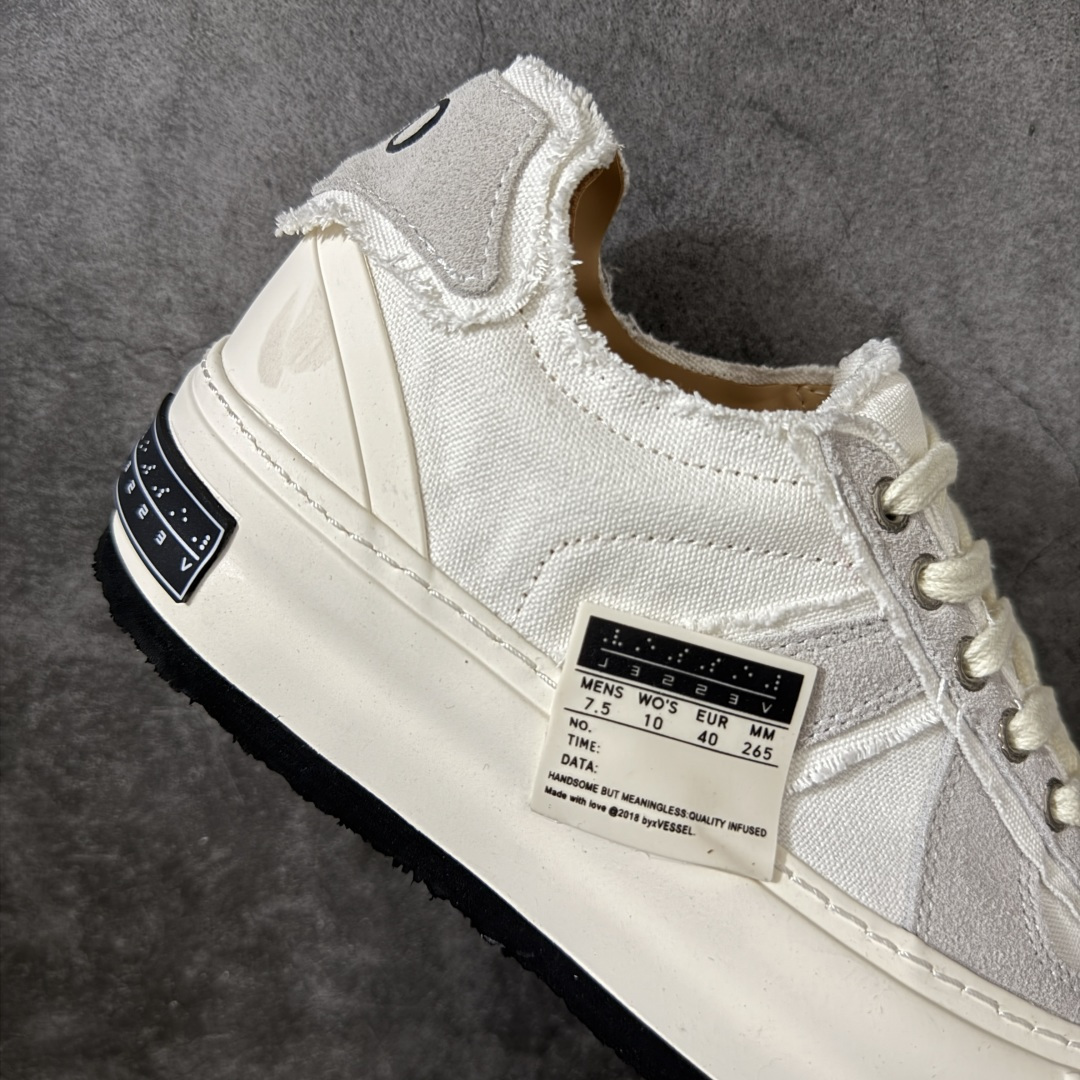 图片[7]-【莞产纯原】xVESSEL 黑尾德训鞋 熊猫黑白 解构 尺码35-45 吴建豪情侣款厚底板鞋 实拍如图 所见即所得 谨防混卖 重塑爆火牛轧糖与经典德训鞋型 将T头设计融入牛轧糖鞋型 ●广东最大工厂代工出品 ● 进口皮料原版牛皮内里 ●4cm厚底增高 原版乳胶鞋垫 ●原标原盒 官方全套配件 ●货号：F24X66B ●尺码：35 36 37 38 39 40 41 42 43 44 45-选品中心