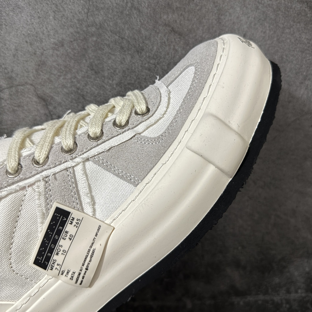 图片[6]-【莞产纯原】xVESSEL 黑尾德训鞋 熊猫黑白 解构 尺码35-45 吴建豪情侣款厚底板鞋 实拍如图 所见即所得 谨防混卖 重塑爆火牛轧糖与经典德训鞋型 将T头设计融入牛轧糖鞋型 ●广东最大工厂代工出品 ● 进口皮料原版牛皮内里 ●4cm厚底增高 原版乳胶鞋垫 ●原标原盒 官方全套配件 ●货号：F24X66B ●尺码：35 36 37 38 39 40 41 42 43 44 45-选品中心