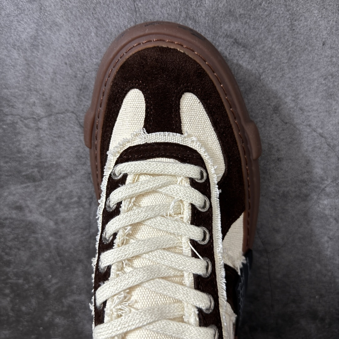 图片[5]-【莞产纯原】xVESSEL 黑尾德训鞋 熊猫黑白 解构 尺码35-45 吴建豪情侣款厚底板鞋 实拍如图 所见即所得 谨防混卖 重塑爆火牛轧糖与经典德训鞋型 将T头设计融入牛轧糖鞋型 ●广东最大工厂代工出品 ● 进口皮料原版牛皮内里 ●4cm厚底增高 原版乳胶鞋垫 ●原标原盒 官方全套配件 ●货号：F24X66B ●尺码：35 36 37 38 39 40 41 42 43 44 45-选品中心