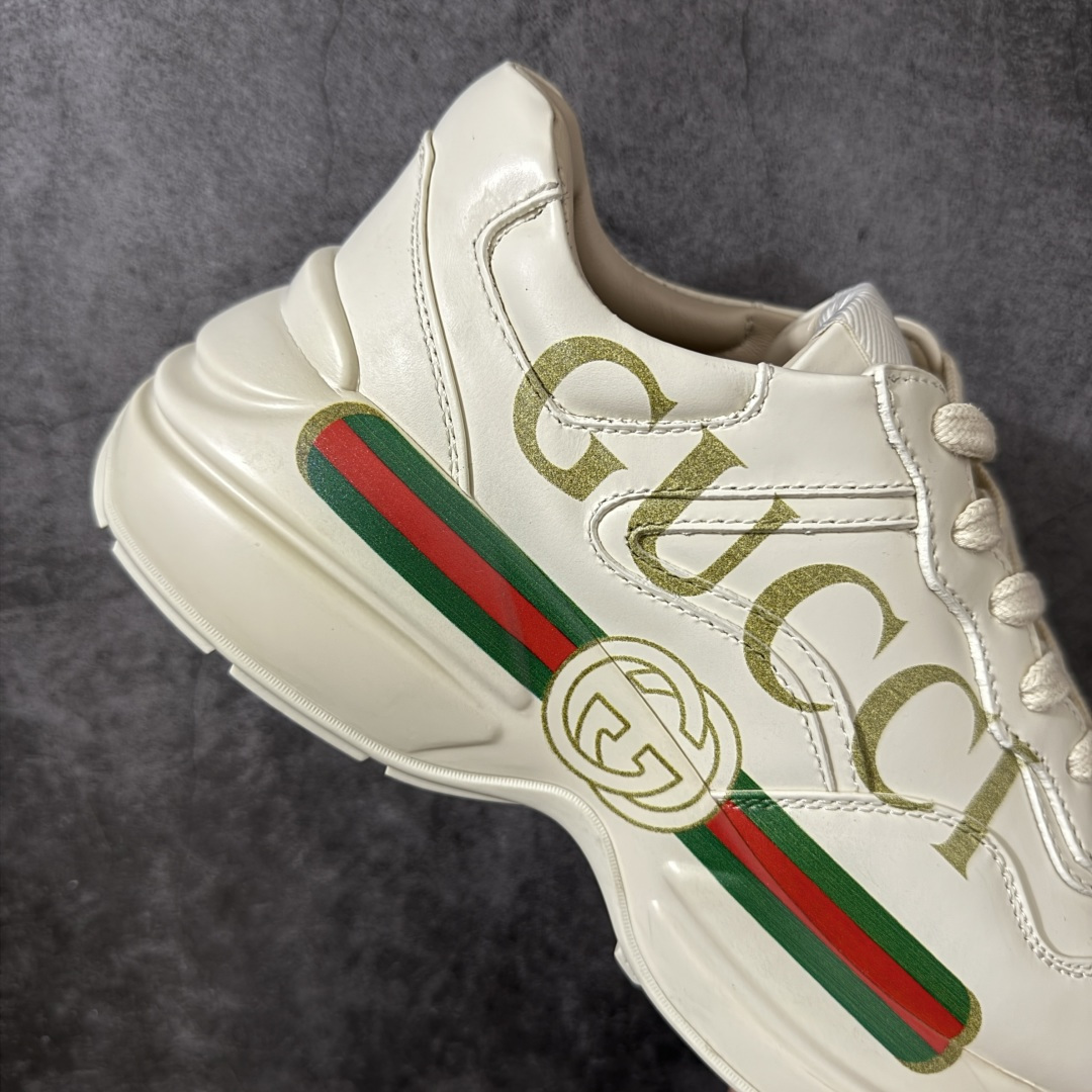 图片[7]-【YS纯原】广奢高端货Gucci 古驰经典老爹鞋 Rhyton Vintage Trainer Sneaker 细节升级 更精致 ✦ 独家开模模具，数据同步官网 ✦鞋面颜色/光泽/做旧/印花重新校准，贴近最新原版 ✦皮料加填充棉，鞋型更立体 ✦原楦开发，小牛皮鞋面+小羊皮内里 ✦鞋舌与外盒标均植入防伪芯片 ✦升级全套包装：绿盒/白盒+防尘袋+配件齐全 ✦进口PHYLON鞋底，耐磨环保 ✦原底厂数据复模，回弹MD中底+TPR外底 ✦细节干净，无线头溢胶 尺码：35-45-选品中心