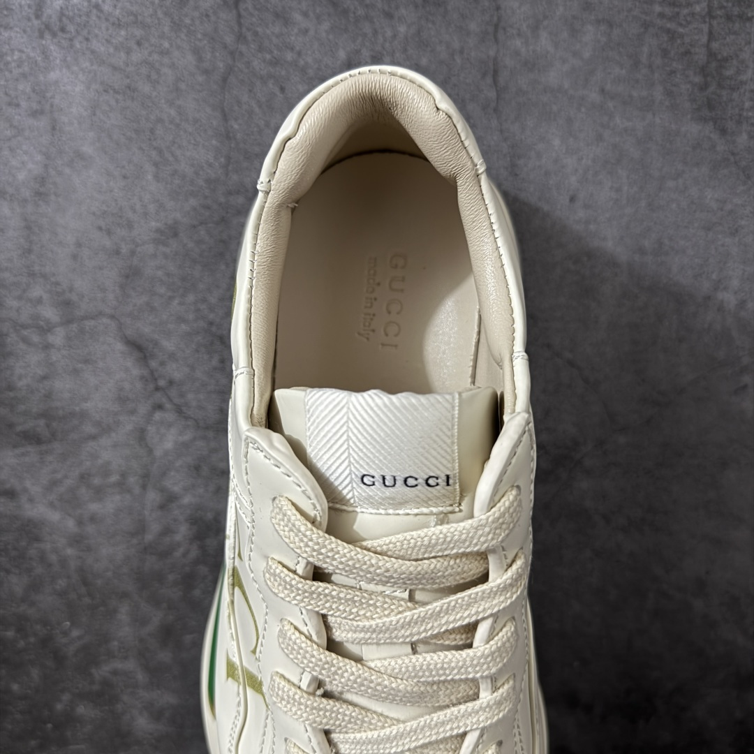图片[8]-【YS纯原】广奢高端货Gucci 古驰经典老爹鞋 Rhyton Vintage Trainer Sneaker 细节升级 更精致 ✦ 独家开模模具，数据同步官网 ✦鞋面颜色/光泽/做旧/印花重新校准，贴近最新原版 ✦皮料加填充棉，鞋型更立体 ✦原楦开发，小牛皮鞋面+小羊皮内里 ✦鞋舌与外盒标均植入防伪芯片 ✦升级全套包装：绿盒/白盒+防尘袋+配件齐全 ✦进口PHYLON鞋底，耐磨环保 ✦原底厂数据复模，回弹MD中底+TPR外底 ✦细节干净，无线头溢胶 尺码：35-45-选品中心