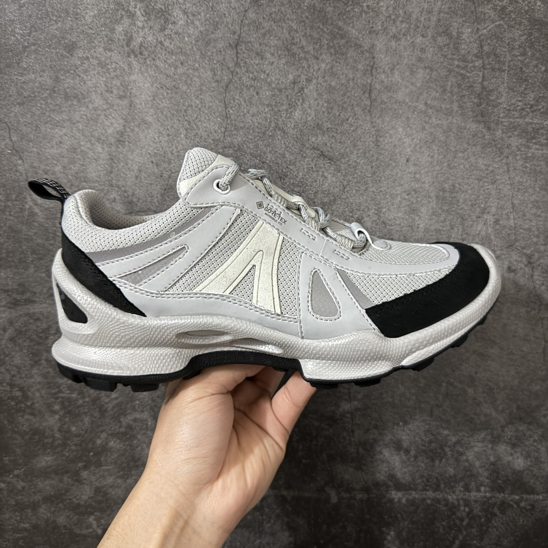 【公司级】ECCO Biom C-Trail M 爱步跑步鞋百搭舒适 新款厚底休闲运动鞋男鞋 灵动系列 黄景瑜同款 品质牛皮鞋面，轻盈柔韧 具有良好的透气性 细腻柔软 简约系带设计 可自由调节松紧 贴合脚型 PU泡沫橡胶大底 抓地力强 具有良好的防滑耐磨性 时尚简约 休闲百搭 尺码：38 39 40 41 42 43 44 （皮鞋码）-选品中心