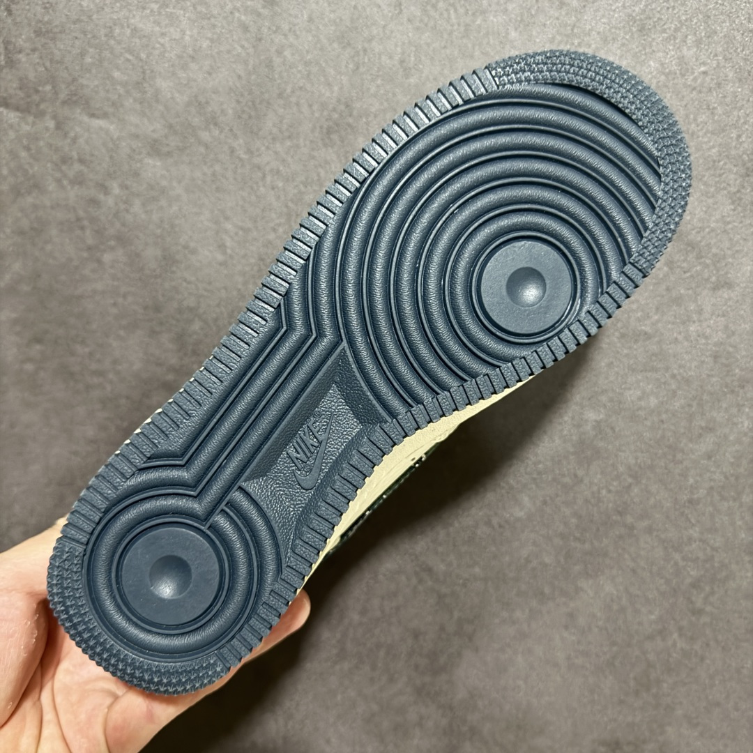 图片[9]-【定制版】Nike Air Force1 07 low LN定制空军 #原楦头原纸板 打造纯正空军版型 #专注外贸渠道 全掌内置蜂窝气垫 #原盒配件 原厂中底钢印、拉帮完美 货号：XY9025-014 尺码：36 36.5 37.5 38 38.5 39 40 40.5 41 42 42.5 43 44 45-选品中心