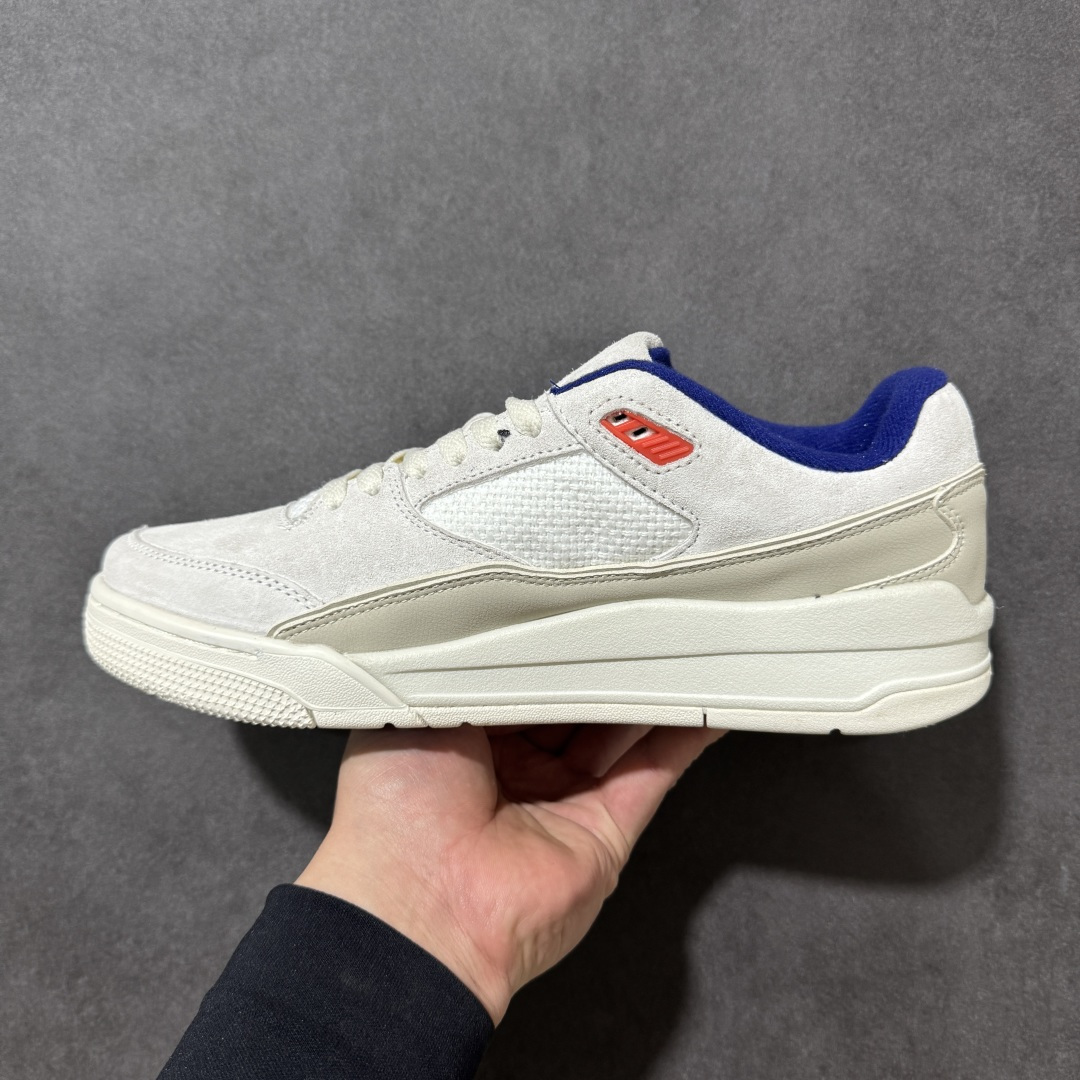 图片[2]-【PE纯原】Air Jordan Retro Flight Court SP低帮 AJ低邦 乔丹篮球鞋系列 全新高端版本 用料扎实 头层翻毛＋头层皮 区别市场通货 正确针织鞋码效果 版型完美 正确私模大底 鞋款整体以翻毛皮打造，搭配侧身头层皮面框架，鞋舌及后跟Jumpman Logo分别采用刺绣点缀，后跟侧身Flighth字样也辅以刺绣呈现，秉承轻量化的速度型篮球鞋设计思想完成设计，降低重量的同时提升舒适度，中底延续前作使用了分离式后掌可视化Air Soleb气垫。鞋带孔和后跟鞋提以籃网为造型灵感，将篮球运动巧妙融入到鞋款的设计之中，使鞋身整体富有流动性、节奏感和优雅气质。 货号：HF3255-005 尺码：38 39 40 40.5 41 42 42.5 43 44 44.5 45 46-选品中心