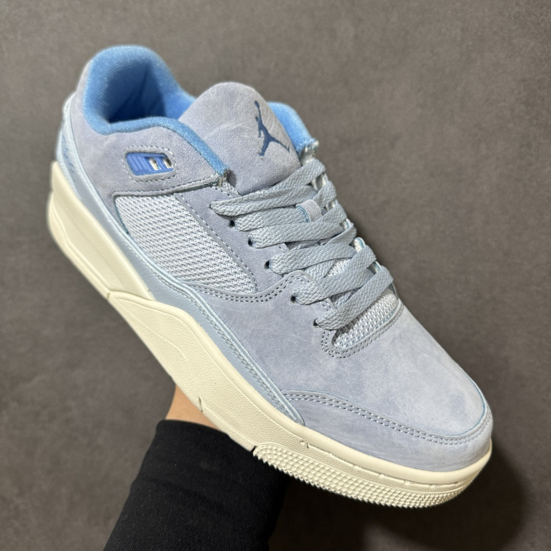 图片[3]-【PE纯原】Air Jordan Retro Flight Court SP低帮 AJ低邦 乔丹篮球鞋系列 全新高端版本 用料扎实 头层翻毛＋头层皮 区别市场通货 正确针织鞋码效果 版型完美 正确私模大底 鞋款整体以翻毛皮打造，搭配侧身头层皮面框架，鞋舌及后跟Jumpman Logo分别采用刺绣点缀，后跟侧身Flighth字样也辅以刺绣呈现，秉承轻量化的速度型篮球鞋设计思想完成设计，降低重量的同时提升舒适度，中底延续前作使用了分离式后掌可视化Air Soleb气垫。鞋带孔和后跟鞋提以籃网为造型灵感，将篮球运动巧妙融入到鞋款的设计之中，使鞋身整体富有流动性、节奏感和优雅气质。 货号：FZ9854-400 尺码：38 39 40 40.5 41 42 42.5 43 44 44.5 45 46-选品中心