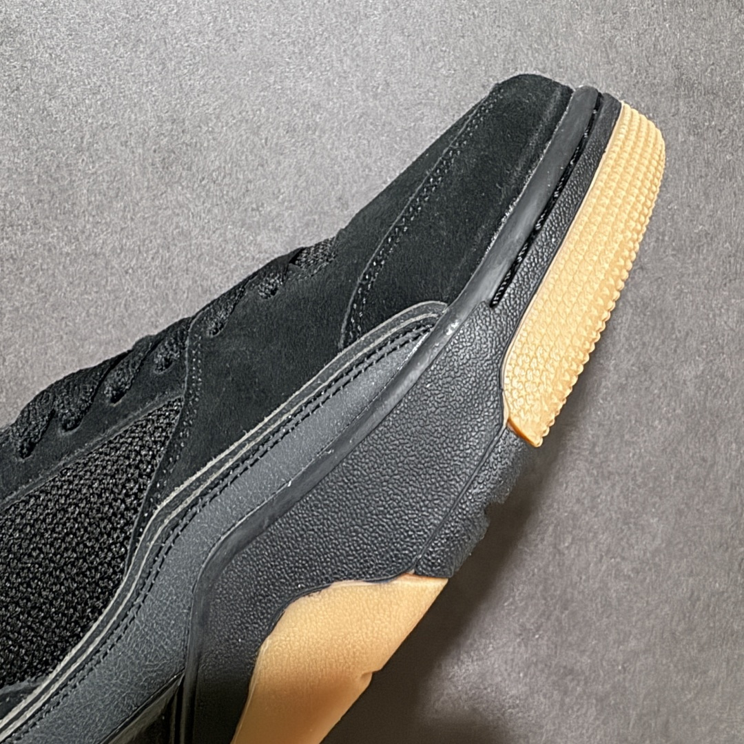 图片[5]-【PE纯原】Air Jordan Retro Flight Court SP低帮 AJ低邦 乔丹篮球鞋系列 全新高端版本 用料扎实 头层翻毛＋头层皮 区别市场通货 正确针织鞋码效果 版型完美 正确私模大底 鞋款整体以翻毛皮打造，搭配侧身头层皮面框架，鞋舌及后跟Jumpman Logo分别采用刺绣点缀，后跟侧身Flighth字样也辅以刺绣呈现，秉承轻量化的速度型篮球鞋设计思想完成设计，降低重量的同时提升舒适度，中底延续前作使用了分离式后掌可视化Air Soleb气垫。鞋带孔和后跟鞋提以籃网为造型灵感，将篮球运动巧妙融入到鞋款的设计之中，使鞋身整体富有流动性、节奏感和优雅气质。 货号：HF3255-001 尺码：38 39 40 40.5 41 42 42.5 43 44 44.5 45 46-选品中心