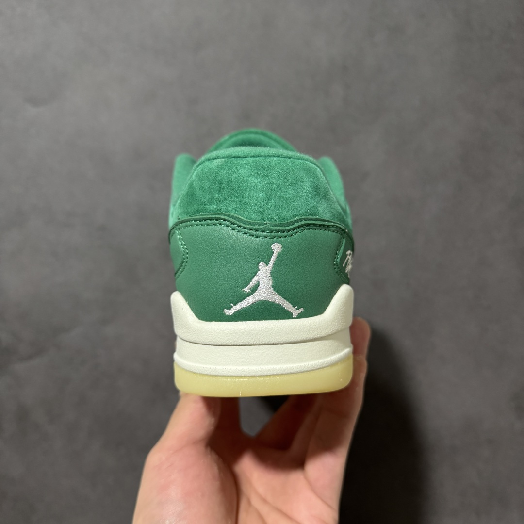 图片[4]-【PE纯原】Air Jordan Retro Flight Court SP低帮 AJ低邦 乔丹篮球鞋系列 全新高端版本 用料扎实 头层翻毛＋头层皮 区别市场通货 正确针织鞋码效果 版型完美 正确私模大底 鞋款整体以翻毛皮打造，搭配侧身头层皮面框架，鞋舌及后跟Jumpman Logo分别采用刺绣点缀，后跟侧身Flighth字样也辅以刺绣呈现，秉承轻量化的速度型篮球鞋设计思想完成设计，降低重量的同时提升舒适度，中底延续前作使用了分离式后掌可视化Air Soleb气垫。鞋带孔和后跟鞋提以籃网为造型灵感，将篮球运动巧妙融入到鞋款的设计之中，使鞋身整体富有流动性、节奏感和优雅气质。 货号：HF3255-300 尺码： 39 40 40.5 41 42 42.5 43 44 44.5 45 46-选品中心