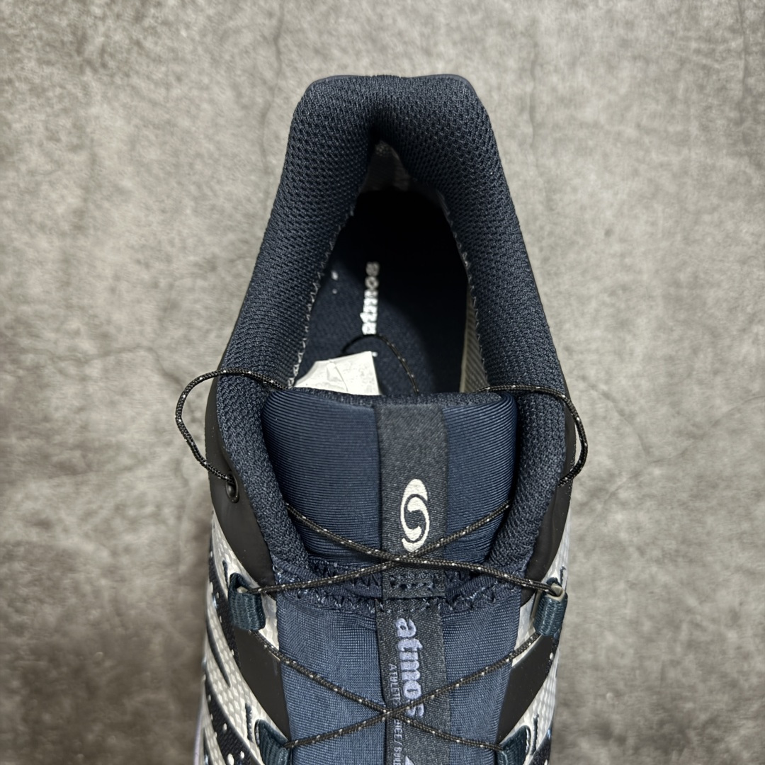 图片[8]-【纯原M版】ATMOS x Salomon XT-4 OG Advanced GTX萨洛蒙系列低帮城市越野机能透气休闲运动鞋 492733 鞋舌处附有迷你网眼袋收纳鞋绳以及下方的多色 Logo 标签 接着搭载奶油色 ACS 技术中底以及金色 TPU 塑料部件提升鞋款耐用性 中底与鞋面之间饰有海蓝色条状细节有效增添鞋款层次 最后应用黑色 Contragrip Chevron 外底完成鞋款设计 这次配色颇为高调 两款配色均以绚丽的渐变设计呈现 一款以粉紫渐变主打 另一款以黄绿渐变呈现 视觉效果相当吸睛 鞋面的使用玻璃纤维覆盖物加固 并通过细绳扣系带系统进行锁定 Salomon 的品牌logo 出现在脚后跟和前掌部位 中底虽然偏薄 但非常耐用 与模压塑料ACS 框架以及致密AC2 Muscle 鞋底单元结合 能够提供出色的支撑力和缓冲性 尺码：36 36.5 37 38 38.5 39 40 40.5 41 42 42.5 43 44 44.5 45-选品中心