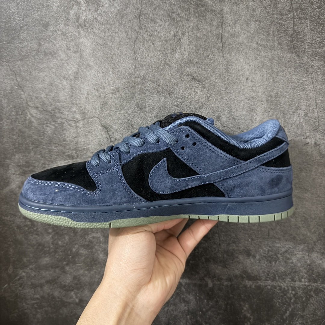 图片[2]-【公司级】Nike SB Dunk Low 烟熏蓝 SB低帮休闲板鞋 大厂纯原品质出货 清洁度 电绣工艺 皮料切割干净无任何毛边 细节完美 货号：HF3063-002 尺码：36 36.5 37.5 38 38.5 39 40 40.5 41 42 42.5 43 44 44.5 45 46-选品中心
