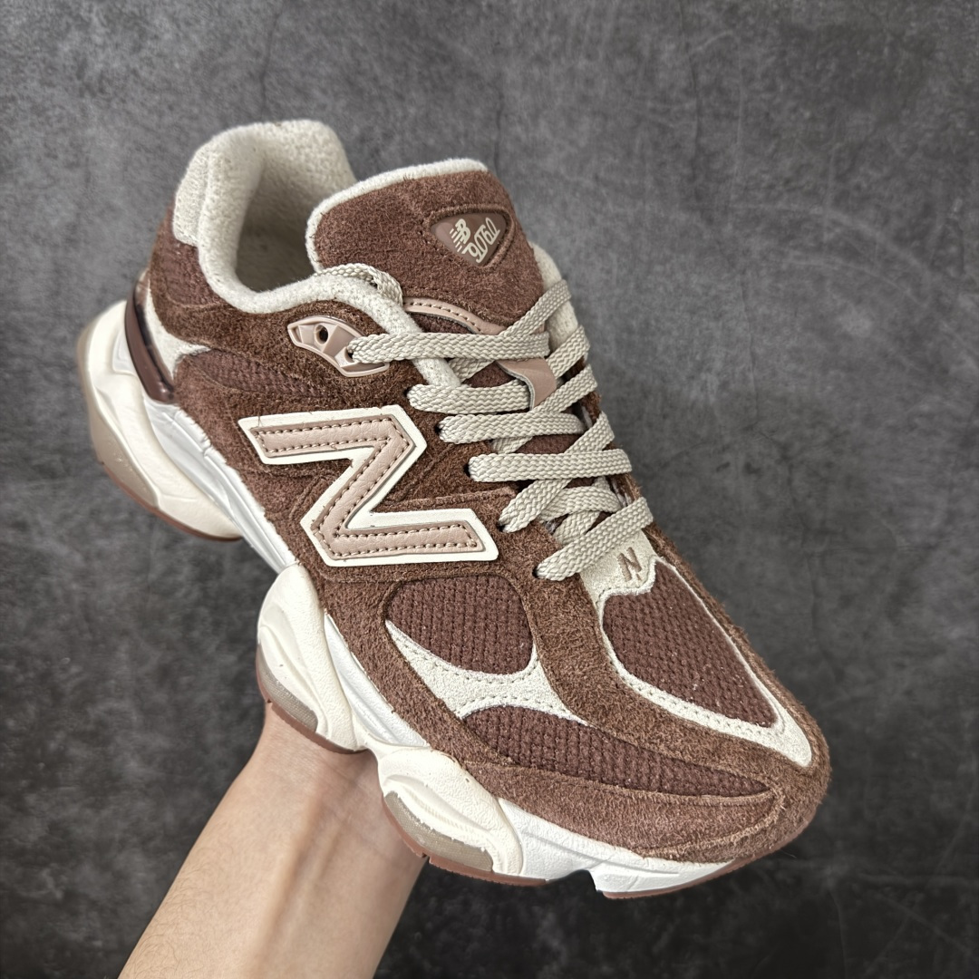 图片[3]-【纯原版】 New Balance NB9060 联名款 复古休闲运动慢跑鞋 U9060CCC 全套原楦原纸板原厂数据开发 进口三明治网面 原装进口翻毛皮料正确绒感卡色 正确中底拉帮中底网布细节 原厂标裁 带紫光防伪 定制后跟透明水晶模块 冲裁组合 大底贴合程度胶水上色把控完美 整洁度挑战全网艺术家 多道序QC把关品质完善 匠心打造 耗时两个月开发完成 工艺极其复杂难度可想而知 新开独立私模大底 全网唯一正确六层组合大底 高端零售专供产物 尺码：36 37 37.5 38 38.5 39 40 40.5 41 42 42.5 43 44 45 46.5-选品中心