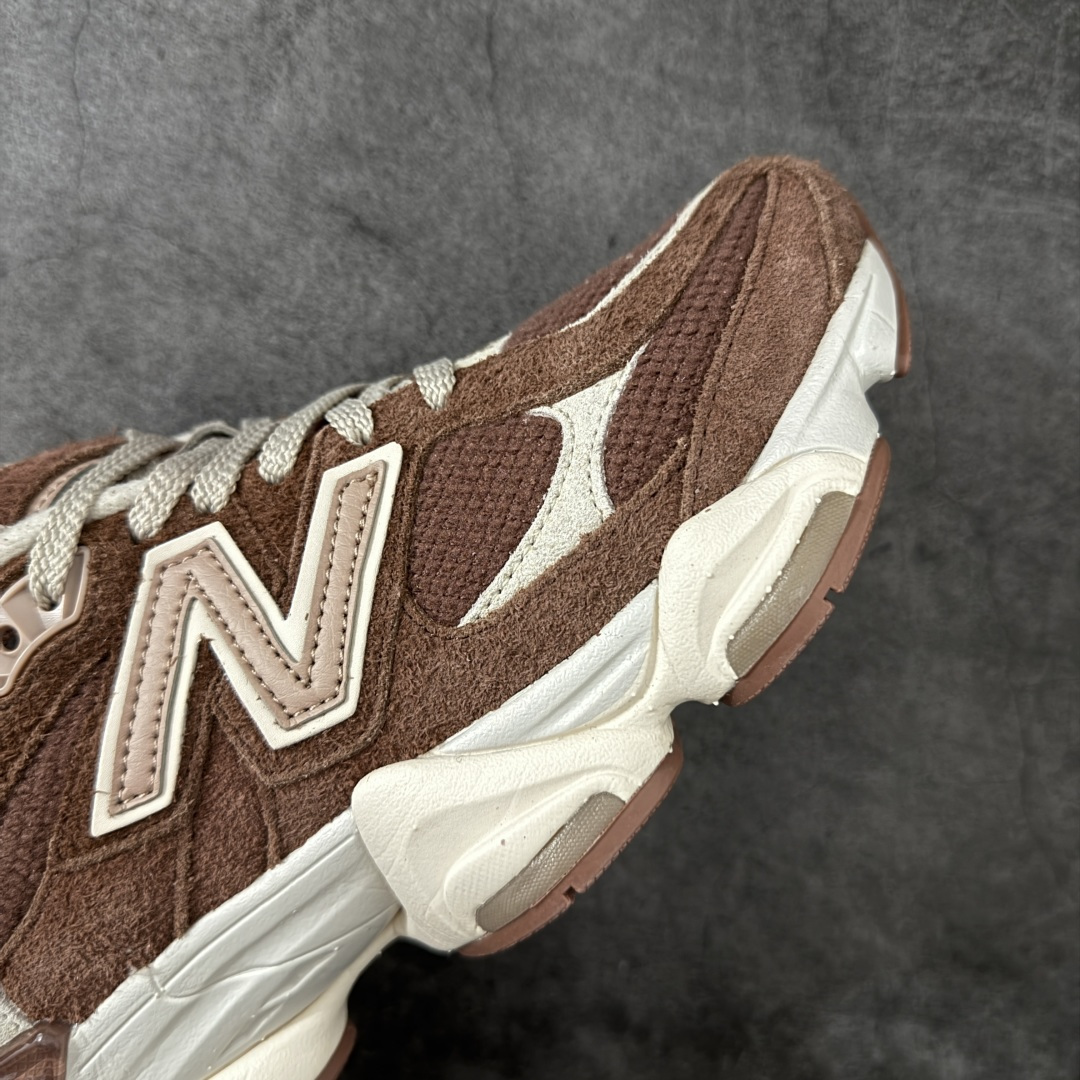 图片[6]-【纯原版】 New Balance NB9060 联名款 复古休闲运动慢跑鞋 U9060CCC 全套原楦原纸板原厂数据开发 进口三明治网面 原装进口翻毛皮料正确绒感卡色 正确中底拉帮中底网布细节 原厂标裁 带紫光防伪 定制后跟透明水晶模块 冲裁组合 大底贴合程度胶水上色把控完美 整洁度挑战全网艺术家 多道序QC把关品质完善 匠心打造 耗时两个月开发完成 工艺极其复杂难度可想而知 新开独立私模大底 全网唯一正确六层组合大底 高端零售专供产物 尺码：36 37 37.5 38 38.5 39 40 40.5 41 42 42.5 43 44 45 46.5-选品中心