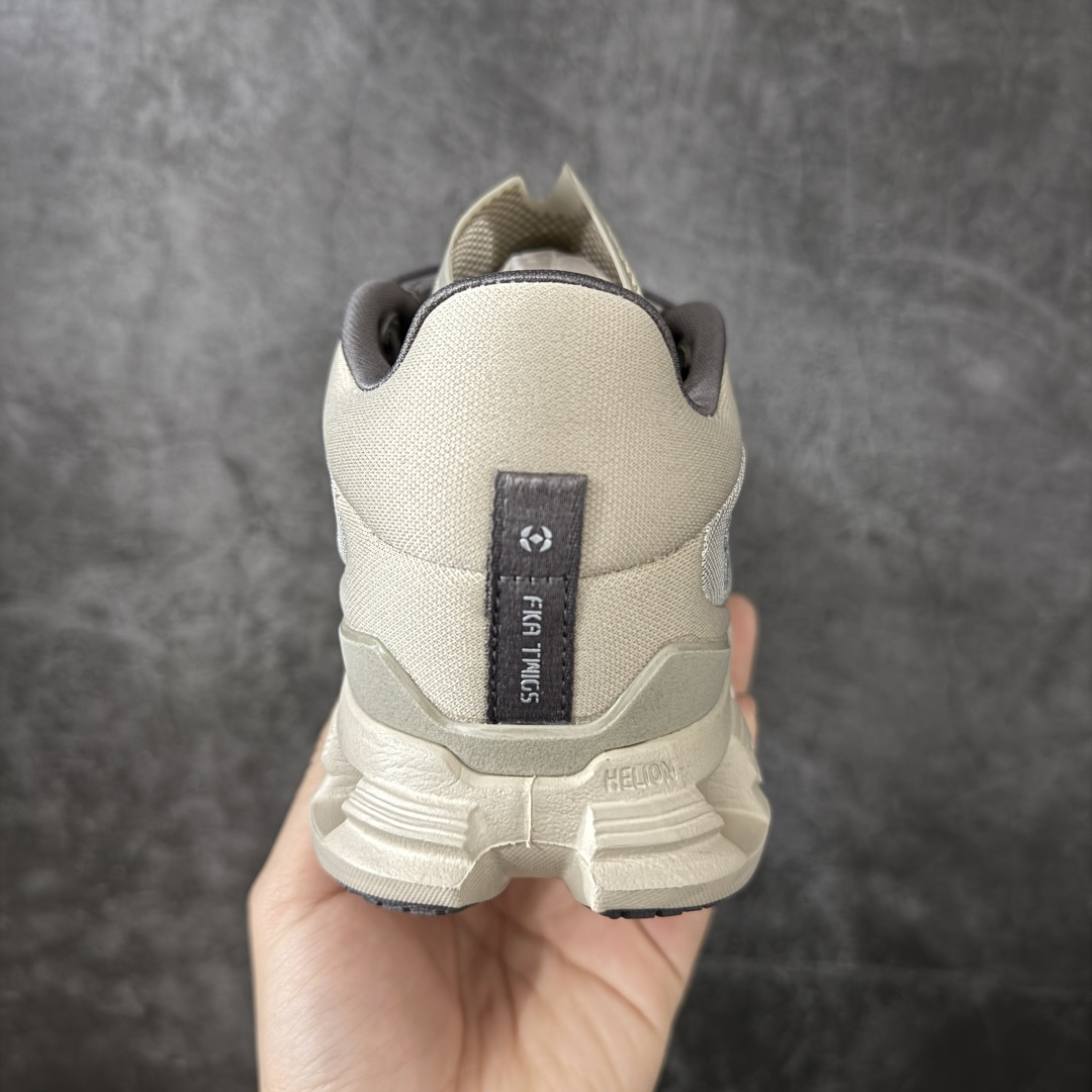 图片[4]-【纯原版】On Running Cloud x Fka 克劳德X系列低帮轻量舒适多功能休闲运动鞋 采用工程飞织网布组合再生聚酯纤维鞋面材质搭载独家隐藏速度中板 镂空CloudTec科技 泡棉缓震中底 黑科技跑出圈的时尚运动新宠 尺码：36 36.5 37.5 38 38.5 39 40 40.5 41 42 42.5 43 44 44.5 45 46 47-选品中心