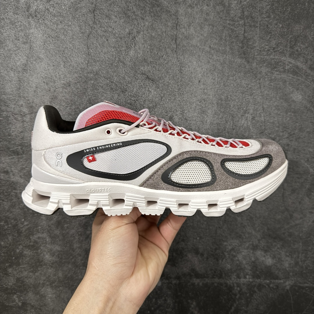 【纯原版】On Running Cloud x Fka 克劳德X系列低帮轻量舒适多功能休闲运动鞋 采用工程飞织网布组合再生聚酯纤维鞋面材质搭载独家隐藏速度中板 镂空CloudTec科技 泡棉缓震中底 黑科技跑出圈的时尚运动新宠 尺码：36 36.5 37.5 38 38.5 39 40 40.5 41 42 42.5 43 44 44.5 45 46 47-选品中心