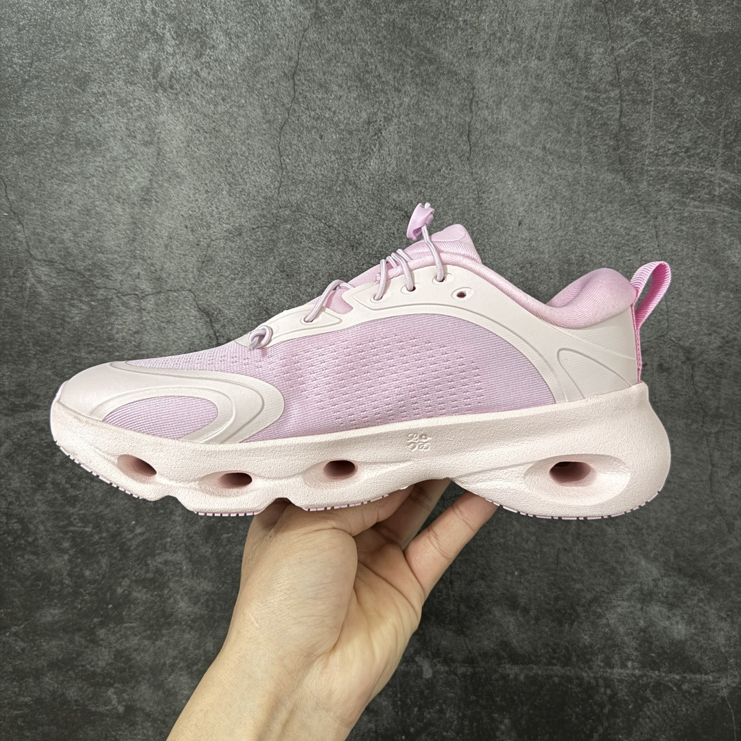 图片[2]-【大厂纯原】LOEWE罗意威 x ON昂跑 联名款 Cloudsolo系列 •原鞋一致橡胶底 原版高弹MD 加爆米花料 •正确后跟小蛮腰 •Logo立体有光泽度 •正确鞋头饱满立体 •鞋舌TPU立体高频 •正确鞋面网布多层厚实材料 •后跟织带高频立体 织带上浆加硬 •正确鞋带头滴胶柔软 •正确鞋垫前薄后厚有弹性（欧奈斯材料，非普通海玻璃） 尺码：36 36.5 37 37.5 38 38.5 39 40 （真半码）-选品中心