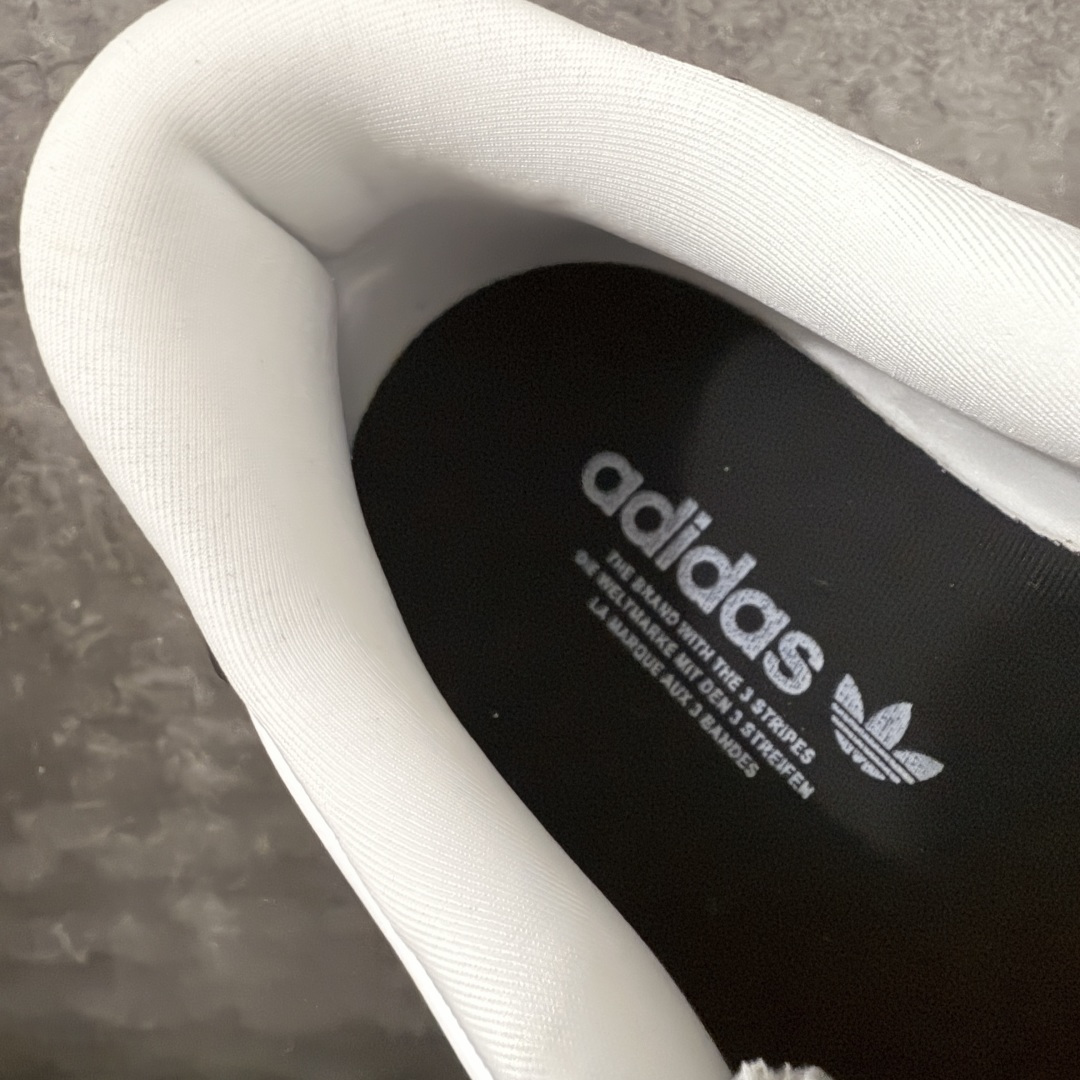 图片[9]-【渠道纯原版】AD Originals TAEKWONDO 跆拳道薄底训练鞋 JS1194 全网独家头层纳帕皮版本 市售最高版 区分市面普通货 皮料 鞋型 中底 针车走线全部拉满配置 💪🏻 从专业赛场到时尚前沿🪩 开启多元运动美学新篇章🥋 𝙏𝘼𝙀𝙆𝙒𝙊𝙉𝘿𝙊👟 演绎穿搭的“绝佳利器” 深受武术历史影响的简约套入式设计 力求致敬00年代初的风尚🥷🎧 ▪皮质鞋面，柔软高级 ▪搭配经典3D鞋头缝线设计 ▪一脚蹬设计穿脱自如 ▪低平橡胶外底助你扎实踩地从容迈步 为小众运动注入现代年轻化审美 鲜明黑白 复古极简 尺码：36 36.5 37 38 38.5 39 40 40.5 41 42 42.5 43 44 44.5 45-选品中心