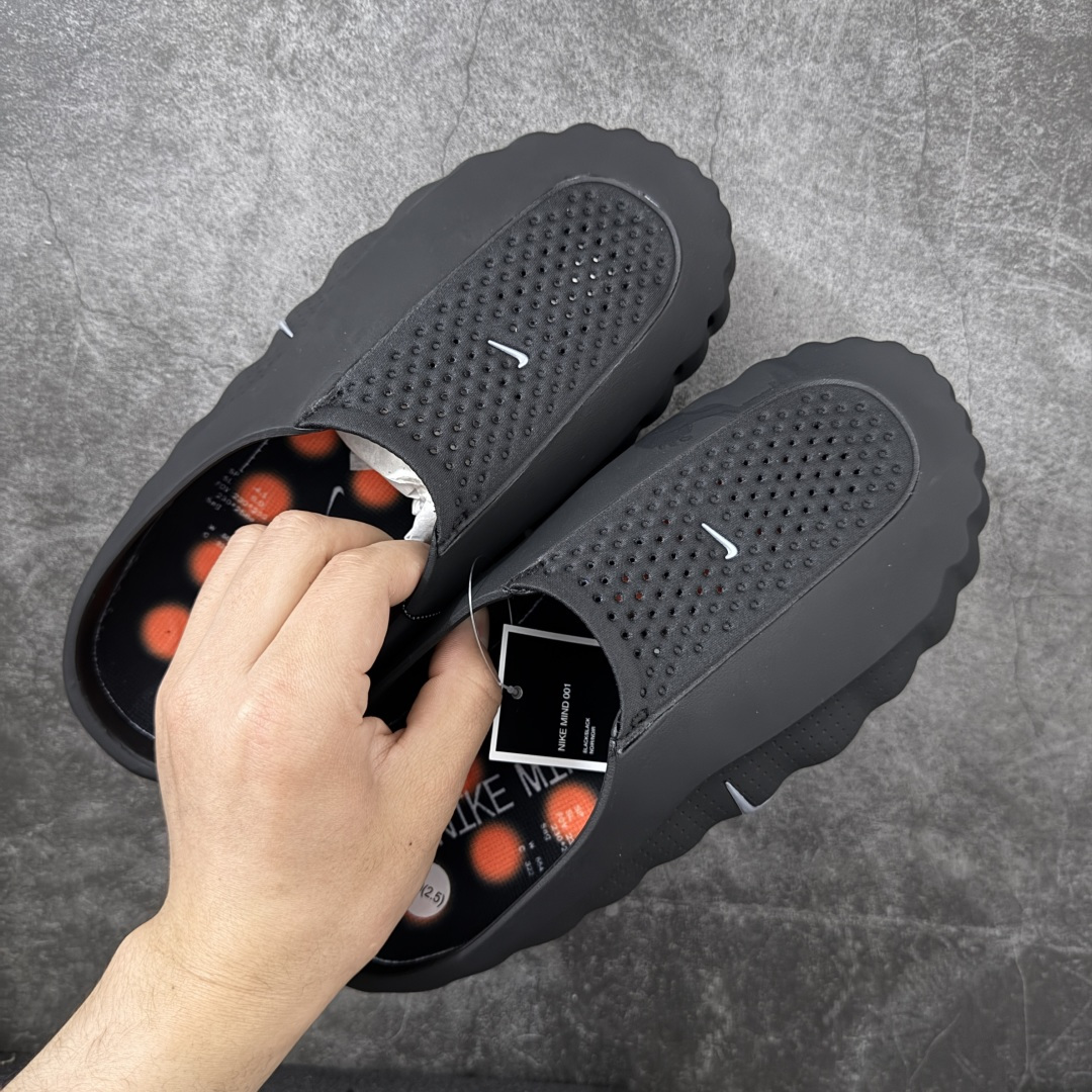 图片[2]-【XP纯原】NK Mind 001 Sail 黑科技足底按摩舒适贴合训练鞋 黑色 HQ4307-001 目前市售唯一正确版本 1：1标配组合底 MD软底 渐变雾面大底 超高清洁度 按摩功能效果同步原版 区别市场通货 Mind 001 从神经科学中汲取灵感，打造出一款不仅外观独特，更能为穿着者带来别样感知体验的球鞋，此次新作将继续延续此核心方向。历时十年打磨的 Mind 系列，承载着 Nike 对未来鞋款的愿景呈现。系列中的每双鞋，外底均由 22 个独立泡沫结节构成，旨在模拟赤足般的体验。这些结节N通过与足底感官感受器的相互作用，从而促进人体的自然步态。 尺码：36-47.5=36 37.5 38.5 40 41 42.5 44 45 46 47.5 和官网一样偏小一码-选品中心