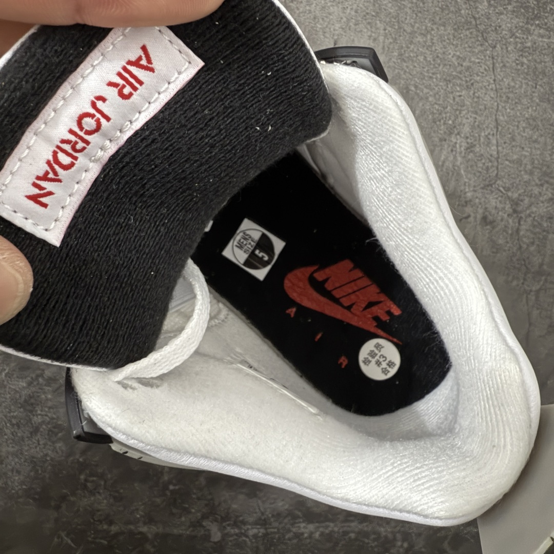 图片[6]-【H11纯原】Air Jordan 4 AJ4 乔4 \”White Cement \” 老款 白水泥 货号：840606-192 尺码：35.5 36 36.5 37.5 38 38.5 39 40 40.5 41 42 42.5 43 44 45 46 47.5 48.5 #纯原外贸平台特供订单 #全套原纸板楦头开发 #原厂特供材料配套加持 #确保原汁原味 完美呈现版型 #原档数据独家私模大底 #男女鞋同步官方开发至47.5 #原装进口轻量化鞋垫 #进口港宝加持 后跟自然饱满 还原公司包裹性 #鞋面采用原装数据贴合技术 #全方位贴合包裹脚型 #鞋跟部鞋底牵引设计 #提供强大的抓地性能 #更适应不同实战场地路面-选品中心