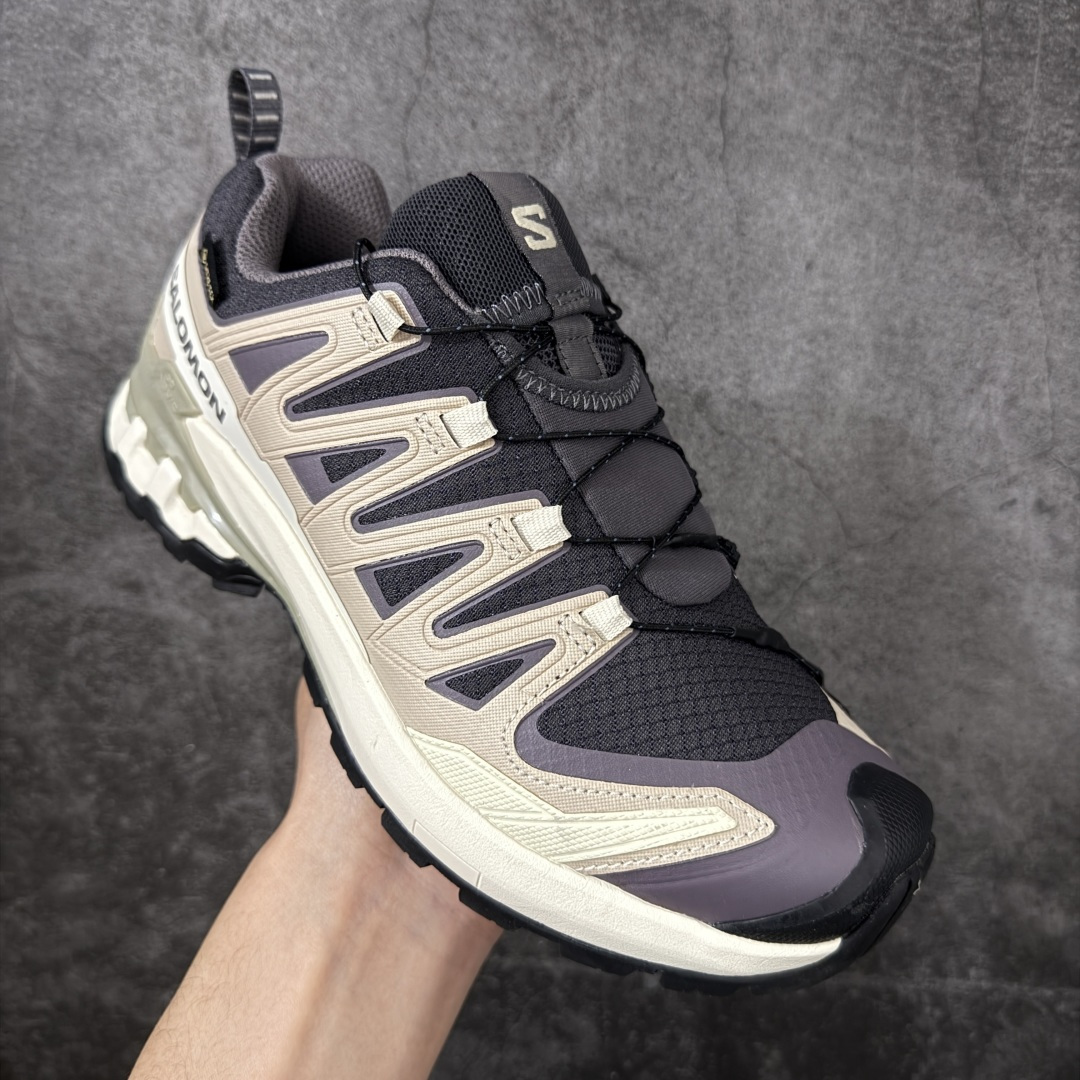 图片[3]-【纯原S版】SALOMON萨洛蒙 XA Pro 3D V9 GTX 圆头 支撑抓地 低帮 户外功能鞋 477447 原版开发 私模大底 成本极高 完美细节品质💪🏻 代购级百搭徒步鞋，适合在各种复杂地形中使用 Contagrip橡胶大底：具备卓越的抓地力，适用于泥泞、石头路面等复杂地形，确保穿着者稳如磐石。 Sensifit技术：智能鞋楦设计可全方位贴合足部，提供出色的包裹性，减少鞋子与脚之间的摩擦，使双脚在运动中更加稳定。 尺码：36–40-选品中心